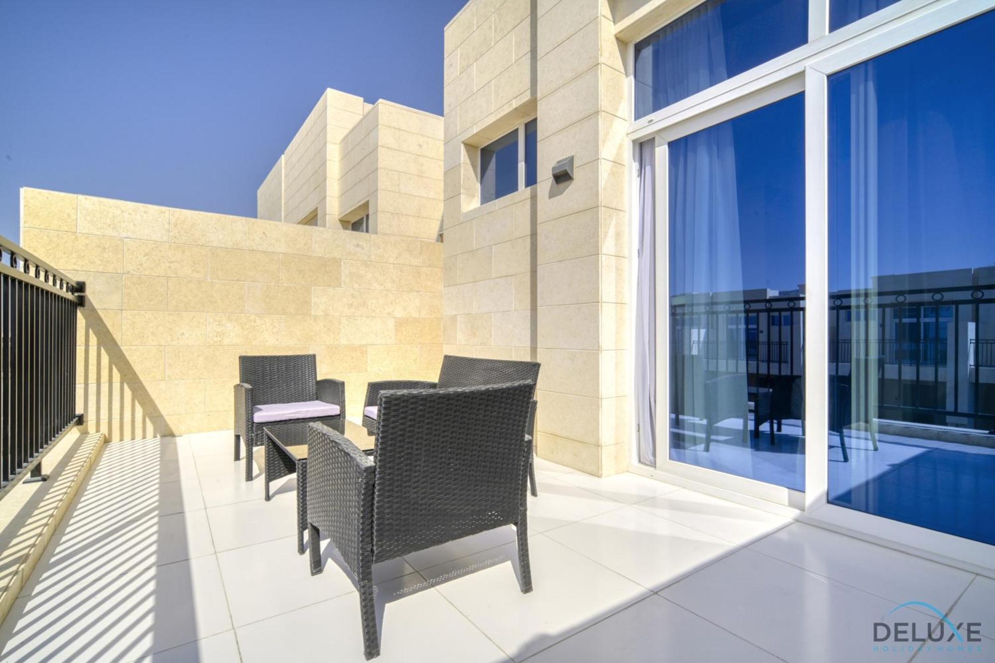 Apartment Exquisite 4br Townhouse At Damac Hills 2, Dubailand By Deluxe Homes *