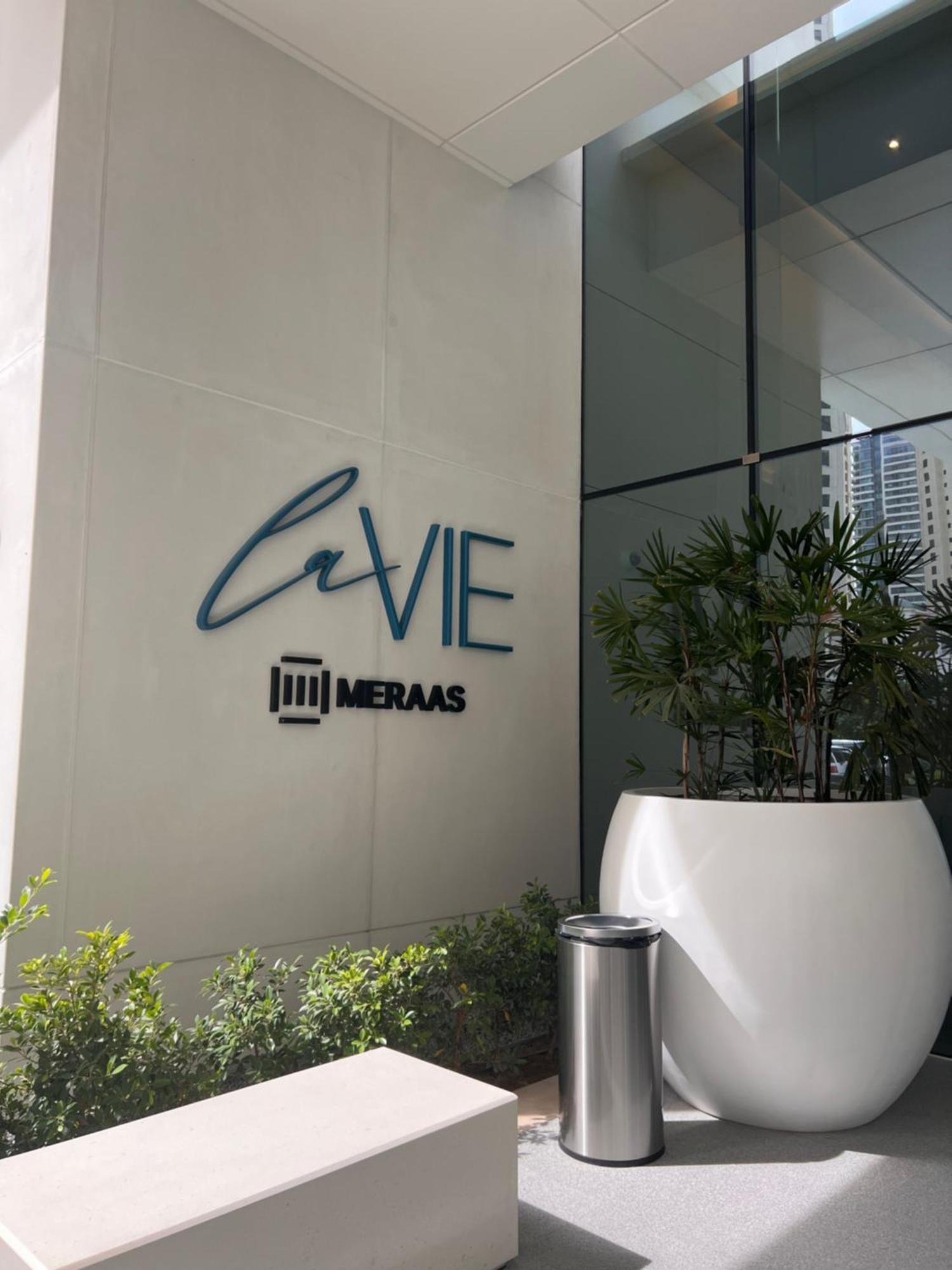 Luxury Beachfront Escape In La Vie Jbr *
