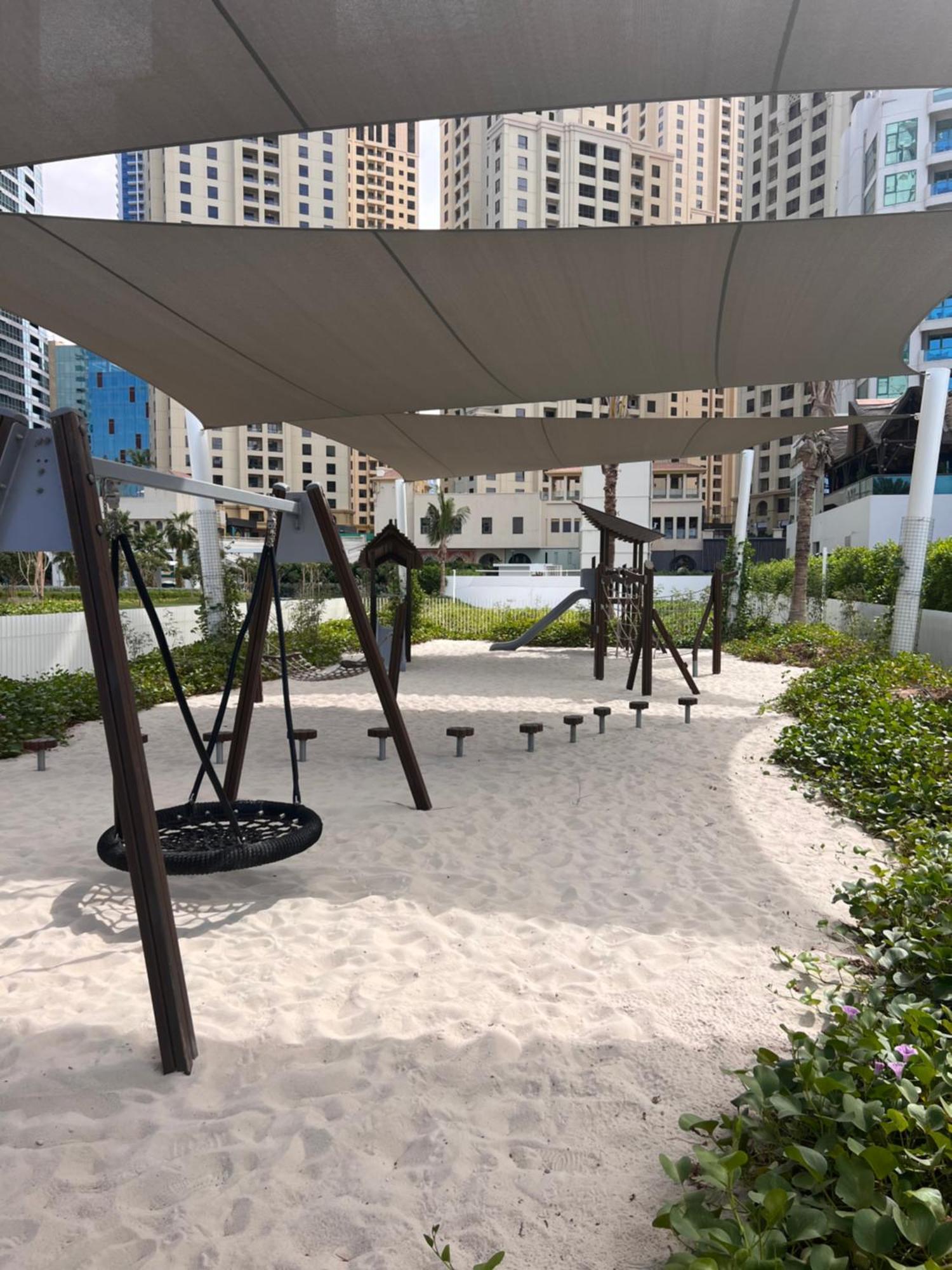 Luxury Beachfront Escape In La Vie Jbr