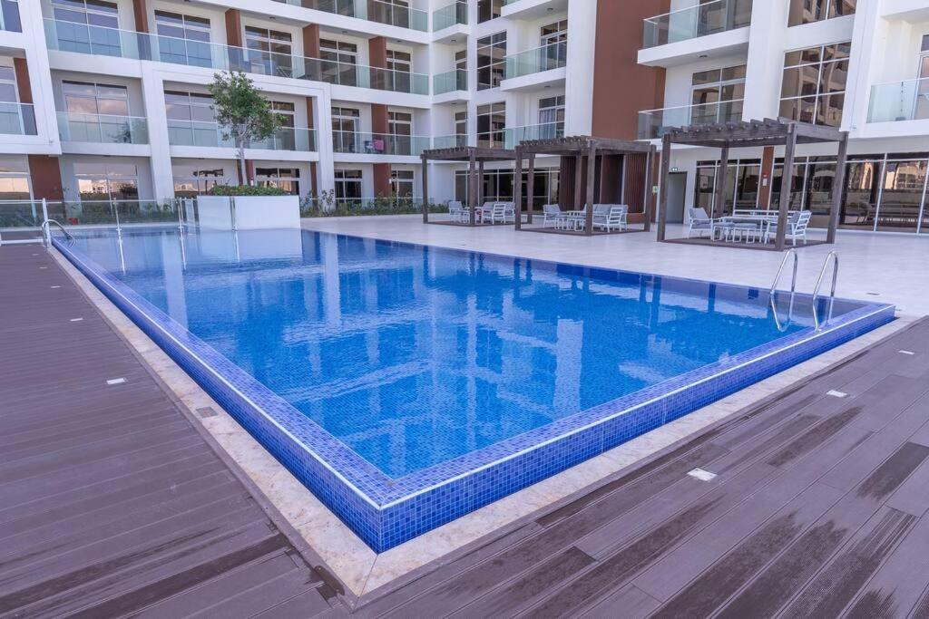 New Lisiting & Miracle Garden & Great Location Apartment