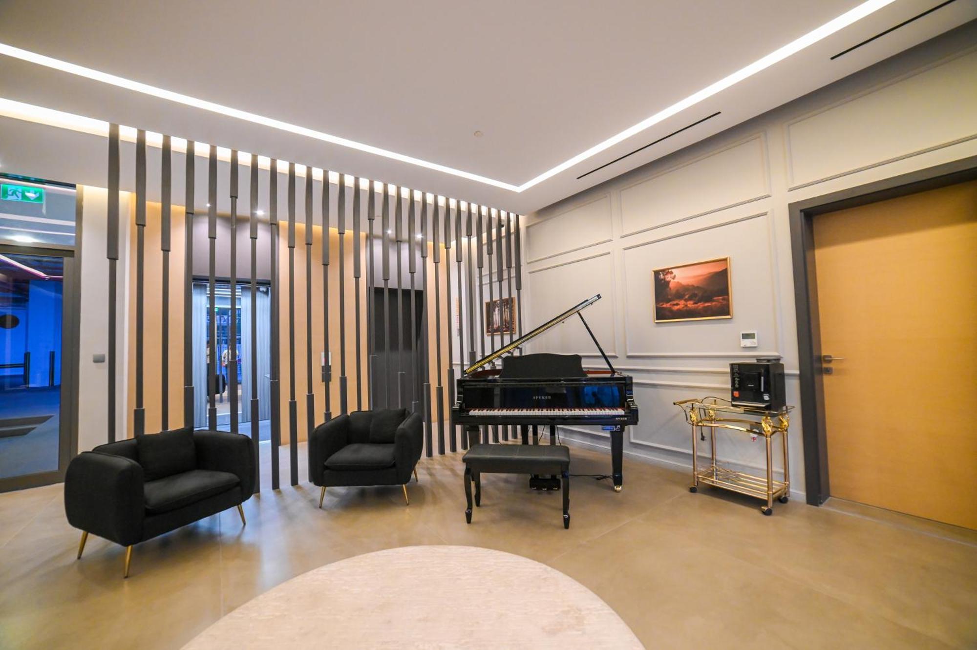 03 Diamond Jumeirah Garden 1 2br Apartment *