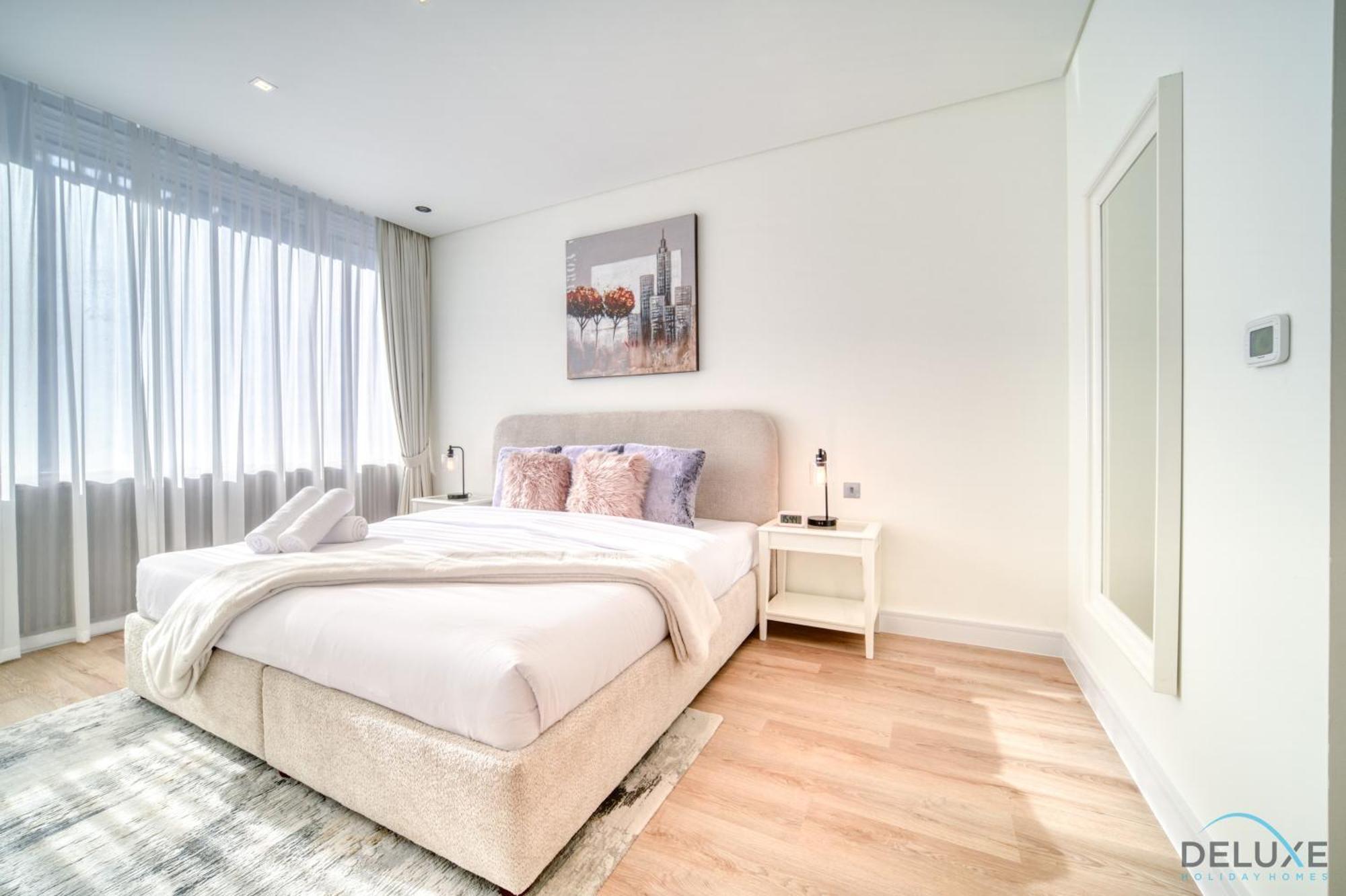 Special Offer Stylish 1br With Scenic Views & Pool By Deluxe Homes Apartment *