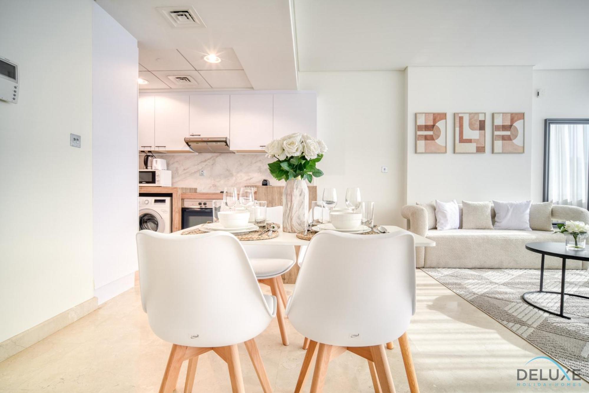 Special Offer Stylish 1br With Scenic Views & Pool By Deluxe Homes Apartment Dubai