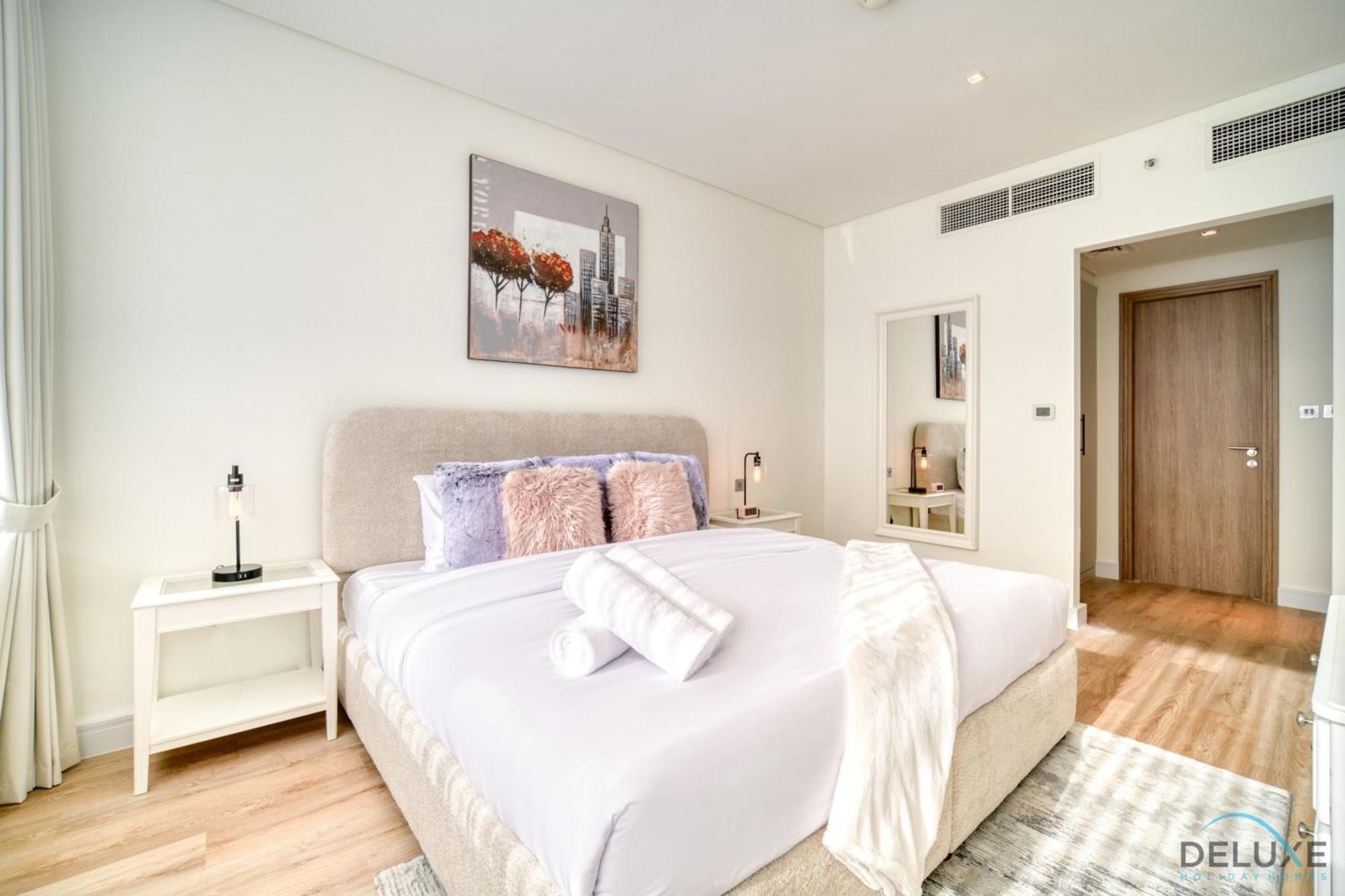 Special Offer Stylish 1br With Scenic Views & Pool By Deluxe Homes Apartment Dubai