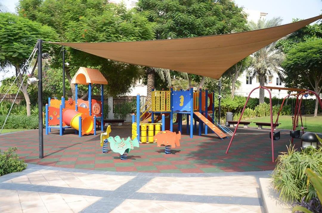 Apartment Frank Porter - Al Badia 2