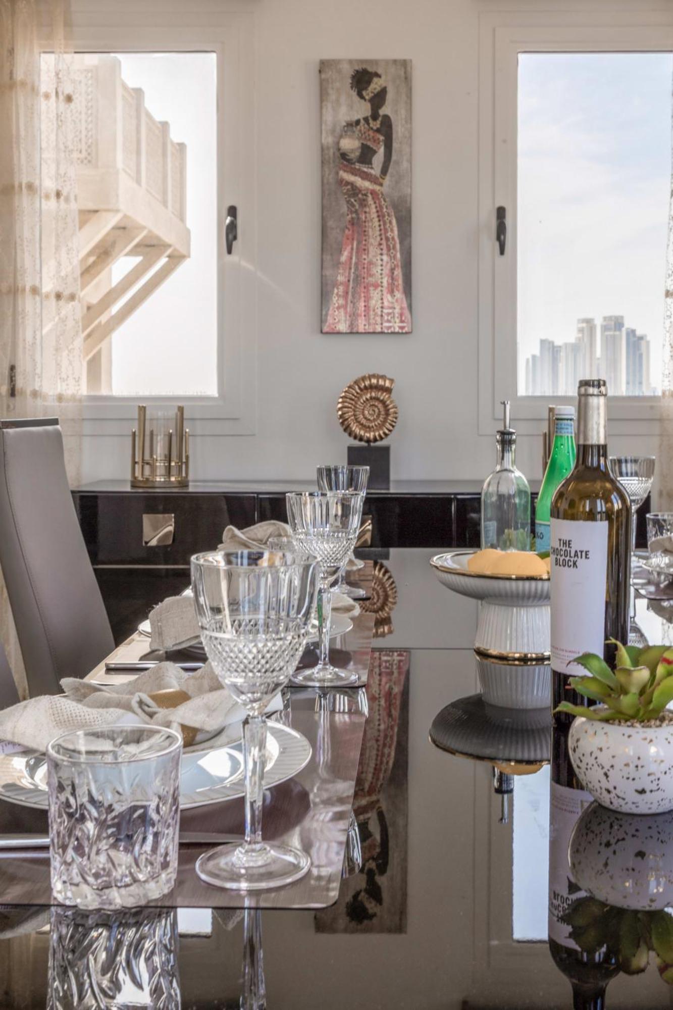 Frank Porter - Al Badia 2 Apartment Dubai