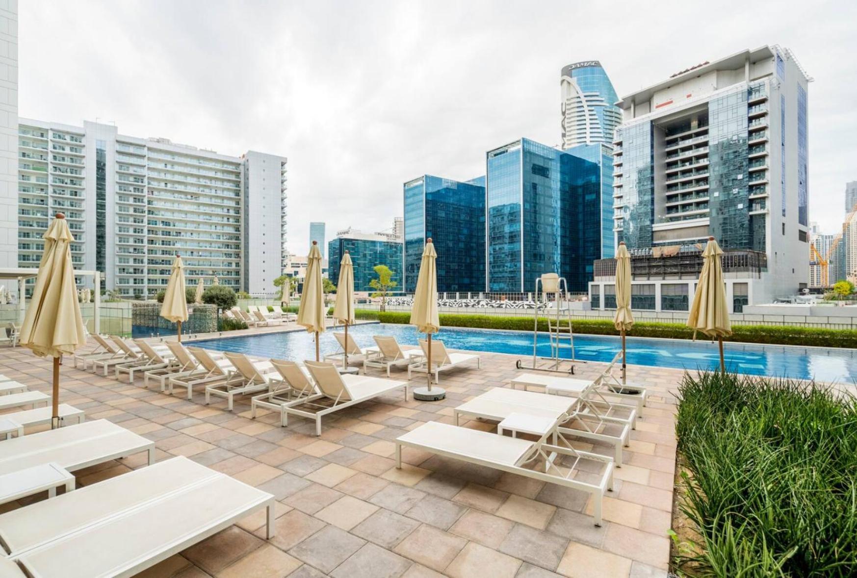 Apartment Luxury 2 Bedroom With Burj Khalifa View *