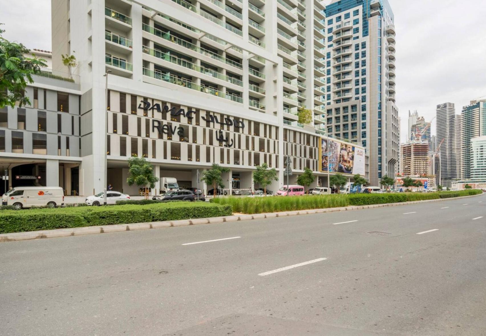 Apartment Luxury 2 Bedroom With Burj Khalifa View *