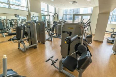Hospitality Expert Lw1302 - D Mall Opera Fountain Apartment