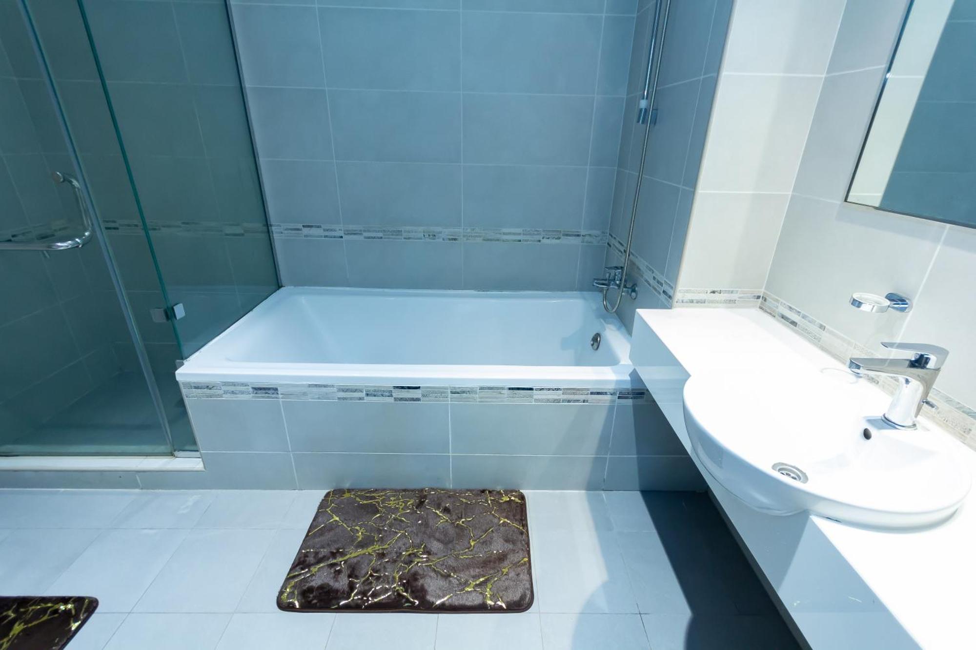 Apartment Deluxe One Bedroom For Rent In Al Barsha South