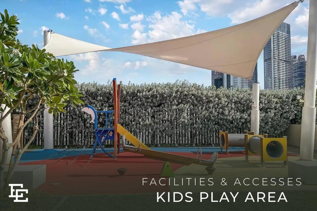 Apartment Elite Escape - 2 Bhk Getaway With Mall Access - 1508