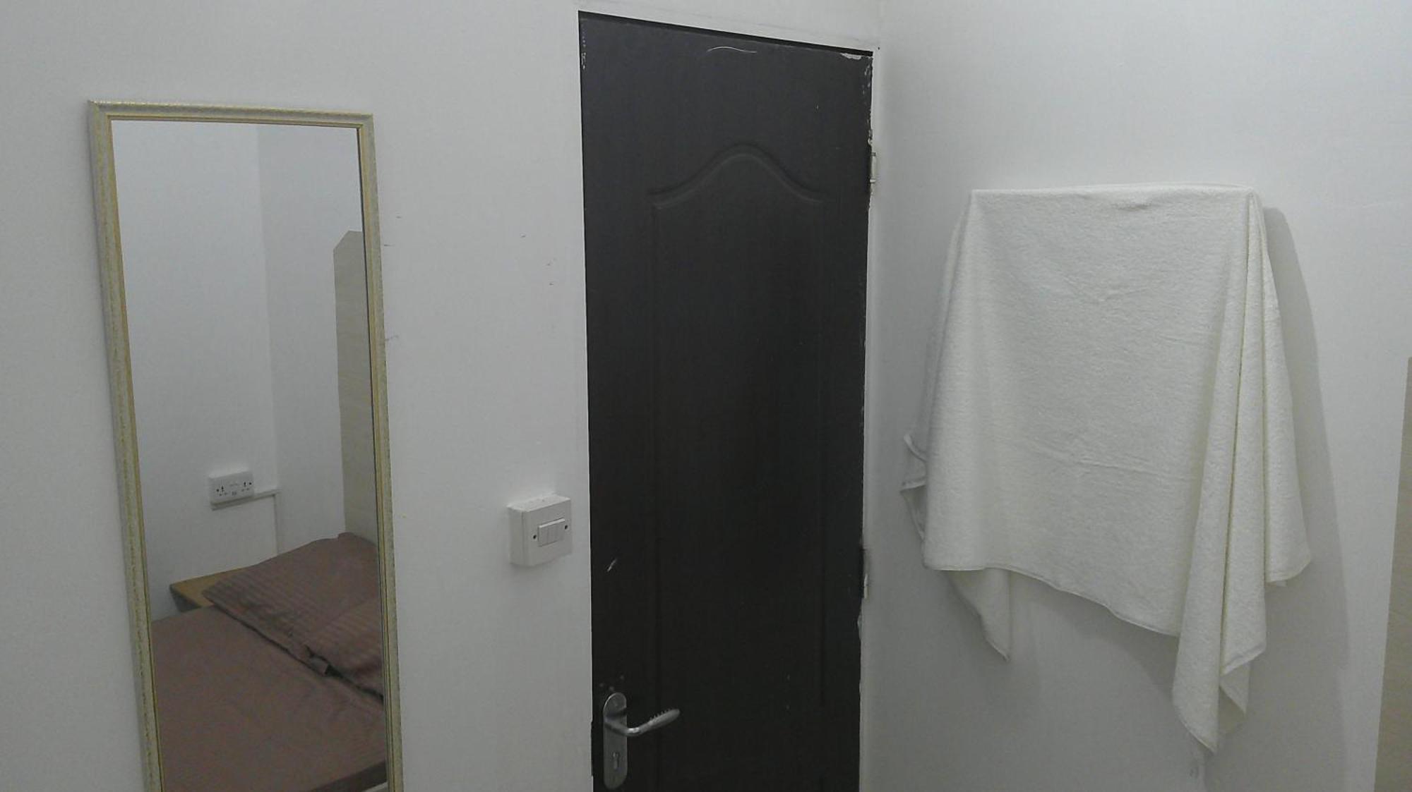 Ruby Star Budget With Shared Washroom Access 321 Inn Dubai