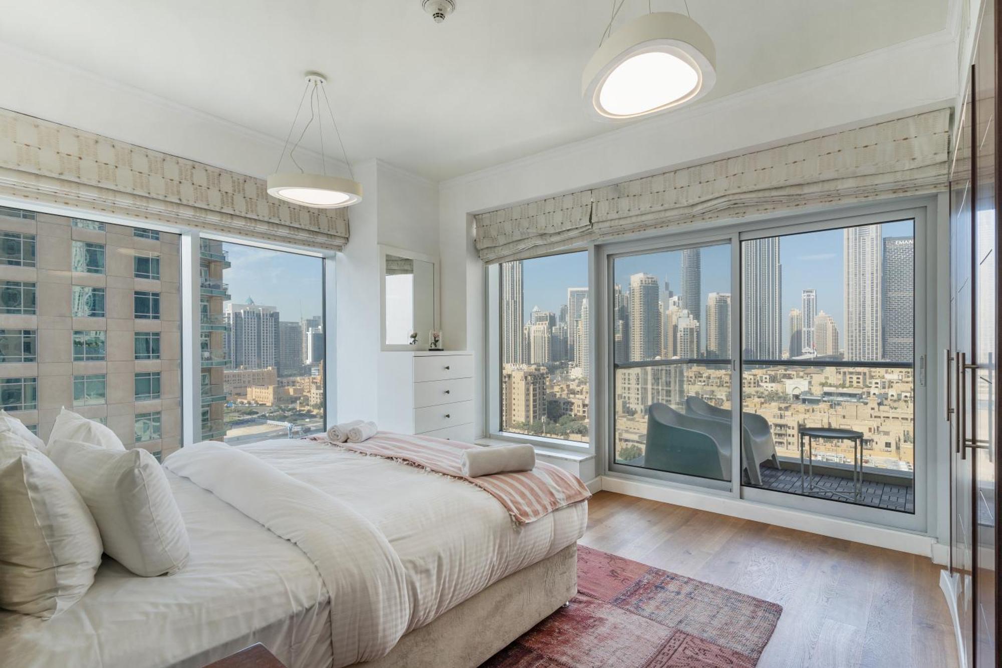 Apartment Chic 2br Apartment, Prime Location Near Mall - Allsopp&allsopp Dubai