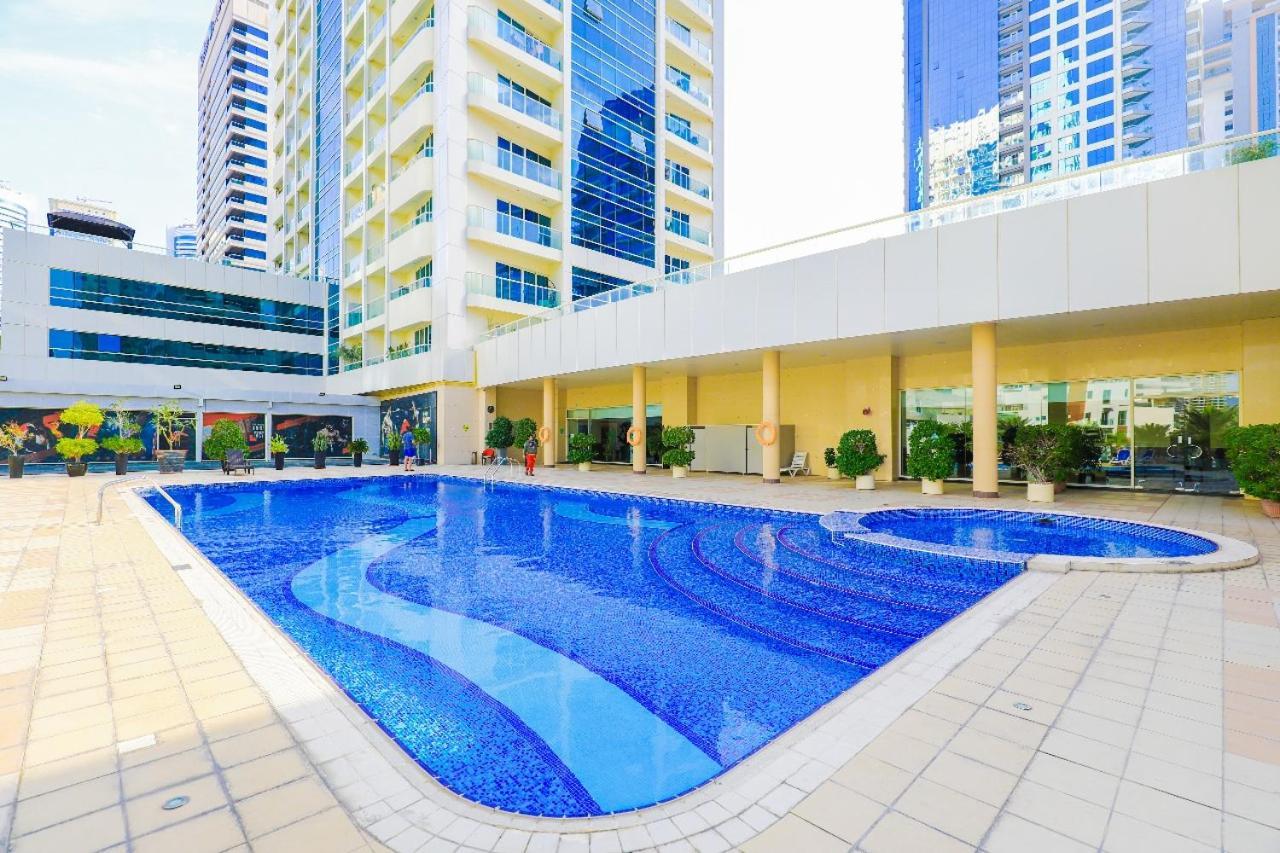 Elegant Marina View King Bed Dubai