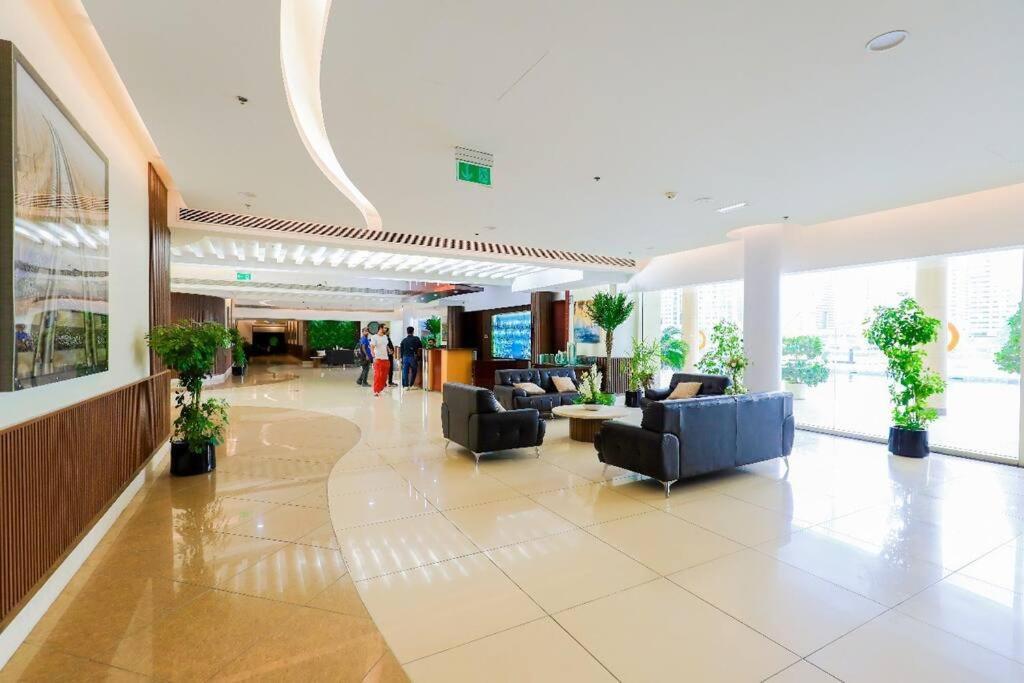 Apartment Elegant Marina View King Bed Dubai