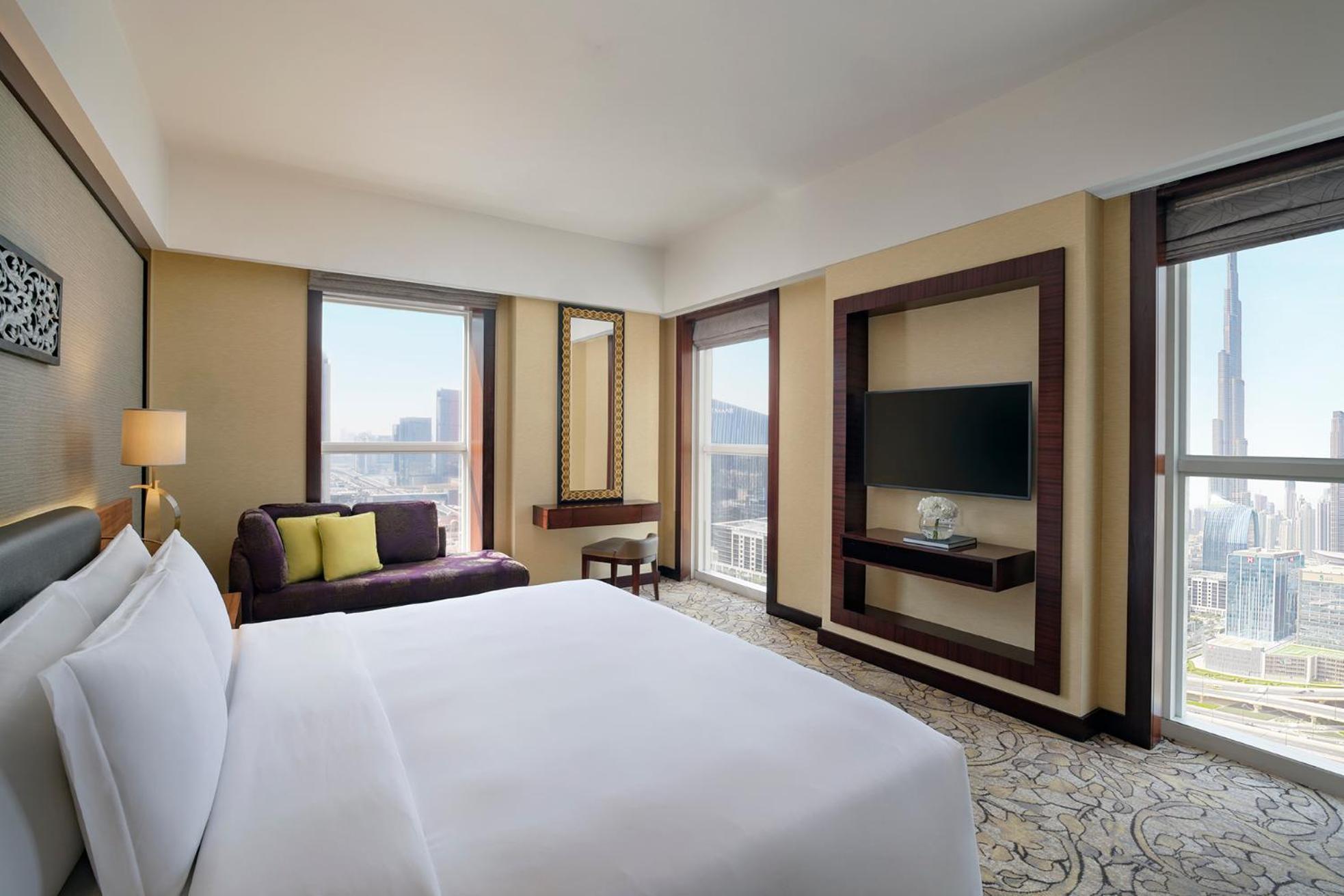 Dusit Thani 5*