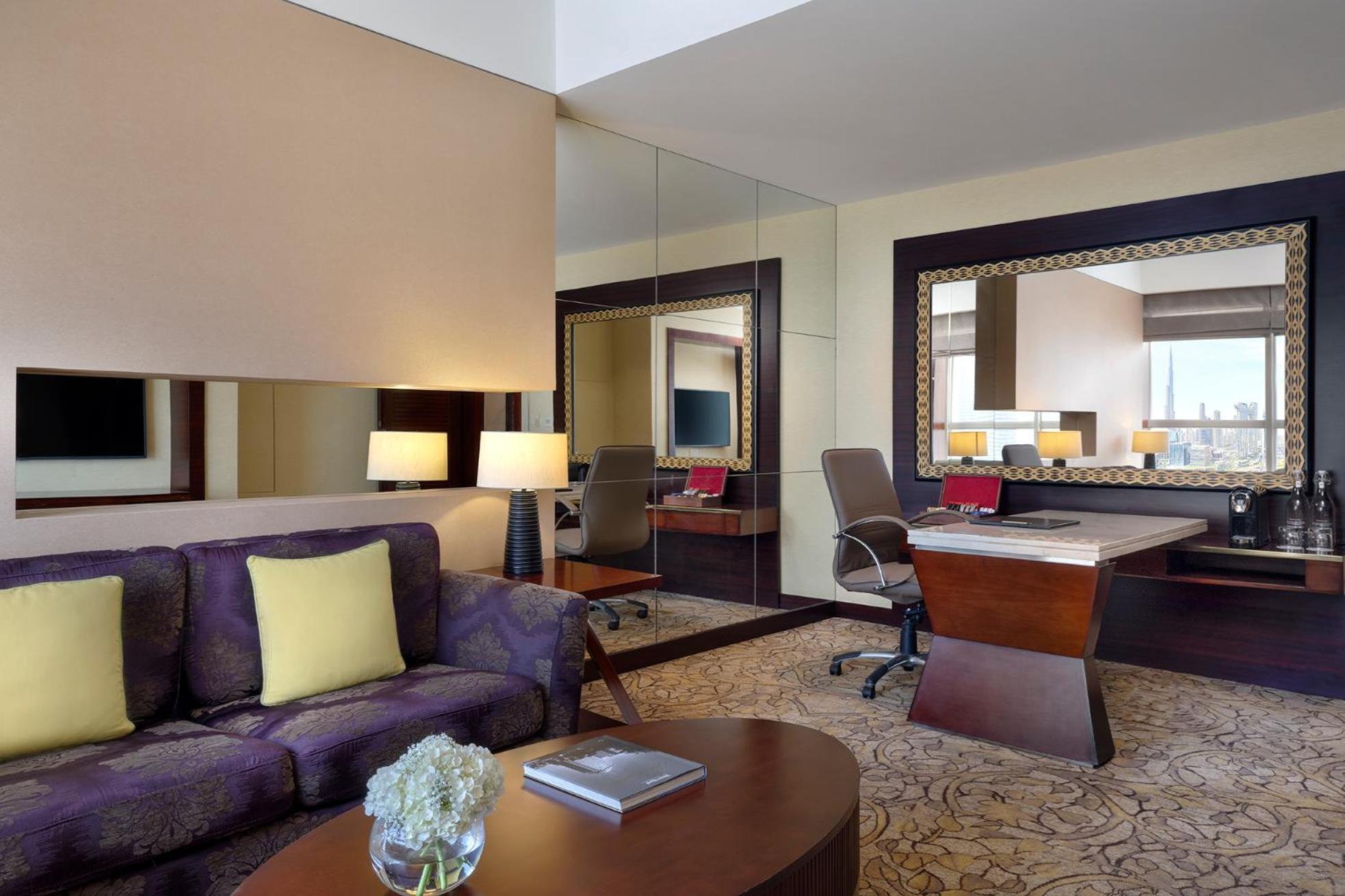 Dusit Thani Hotel Dubai