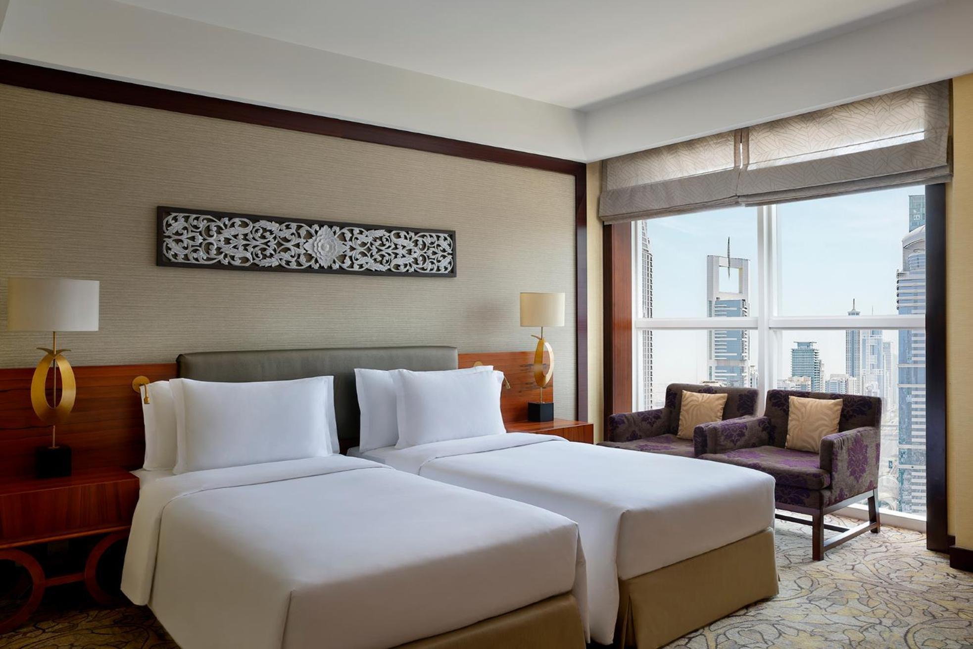 Dusit Thani 5*