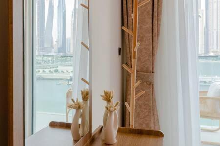 Private Beachfront 1 Bed With 180 View Of Marina Skyline Apartment *