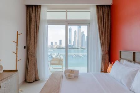 Private Beachfront 1 Bed With 180 View Of Marina Skyline * Dubai