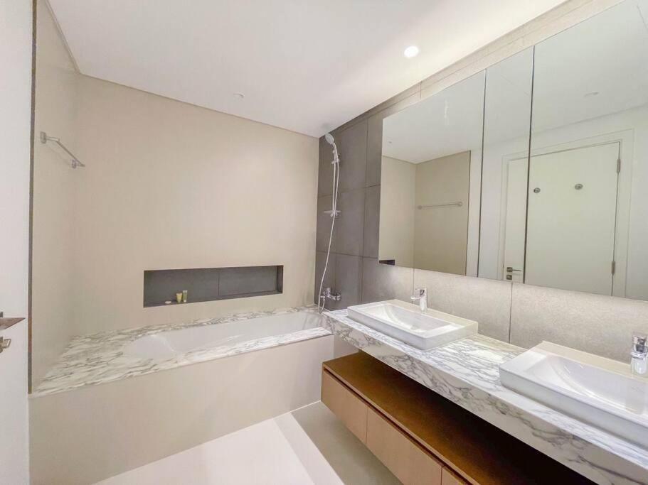 Like - 1407 Enjoy The Luxurious In The Grand! * Dubai