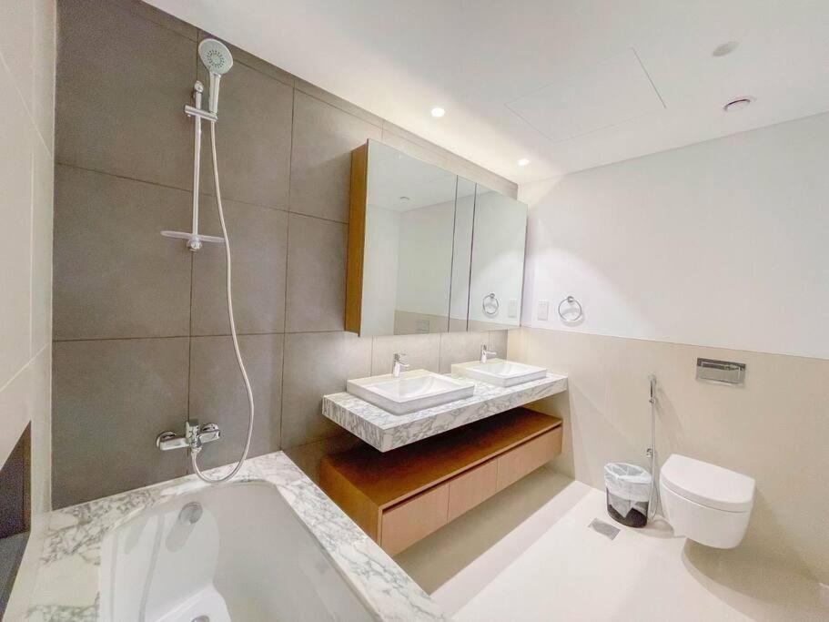 Like - 1407 Enjoy The Luxurious In The Grand!
