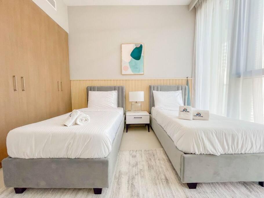 Like - 1407 Enjoy The Luxurious In The Grand! Dubai