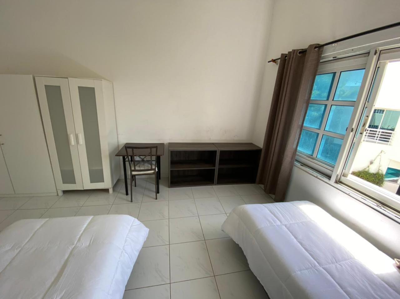 Homestay For Rent In Compound Housing Near Burj Alarab 125 *