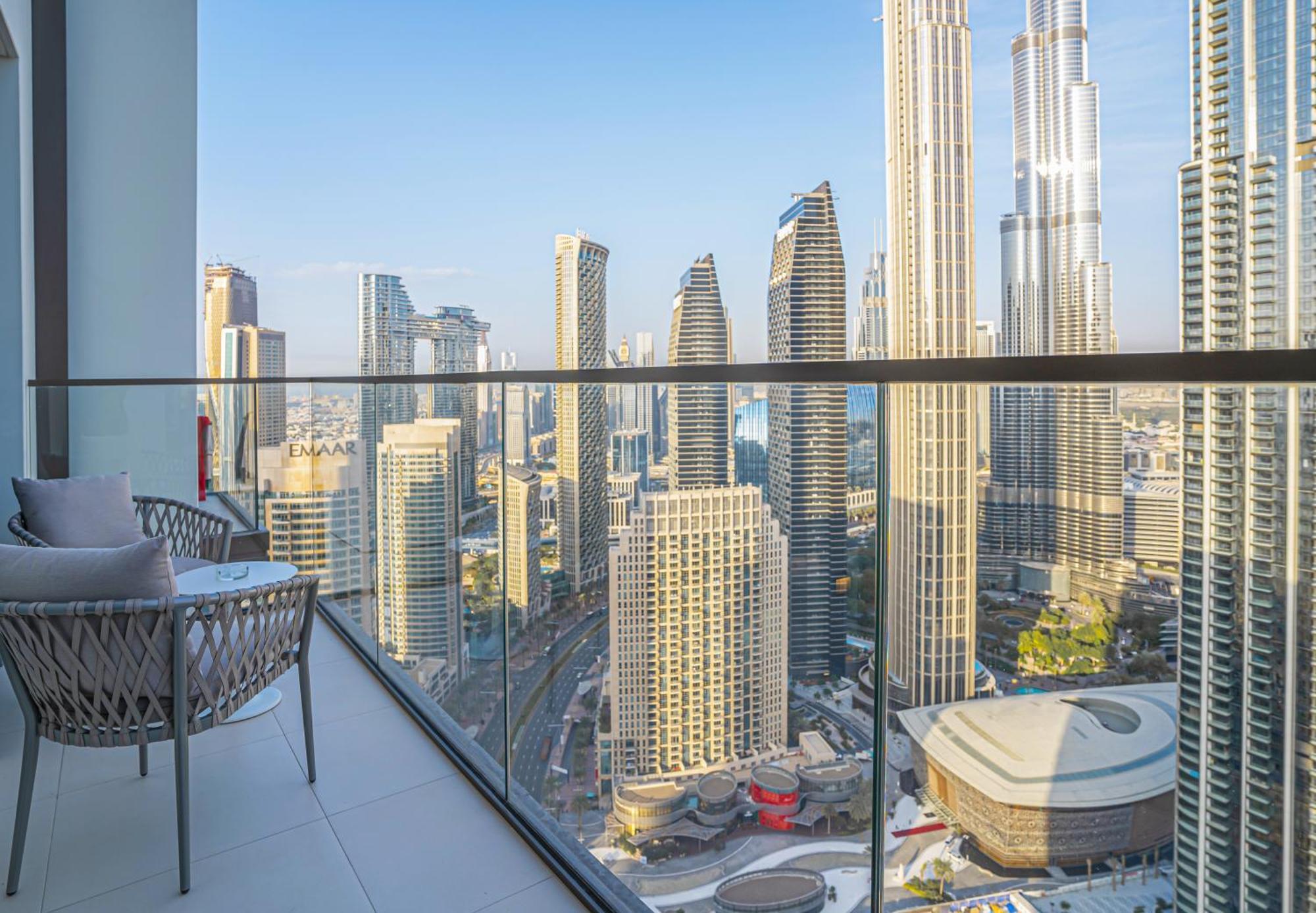 Cozy At Floor With Burj View From Balcony 173bc1 Apartment