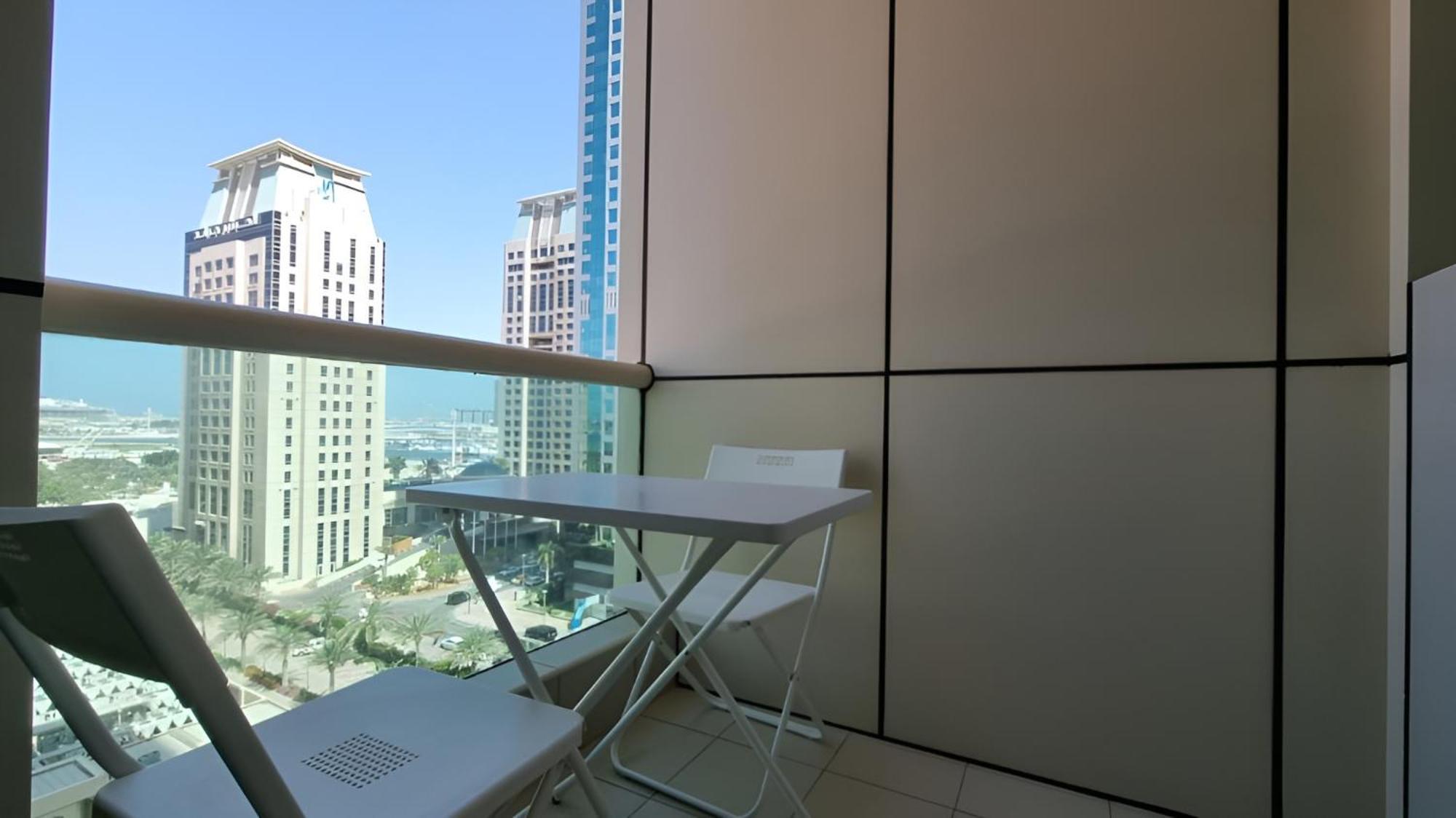 Dazzling Studio Stunning Ain View Marina Apartment