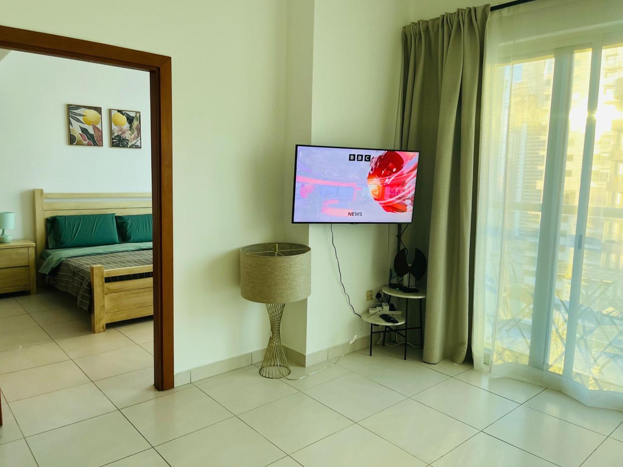 Apartment Amazing 1 Bedroom In Marina