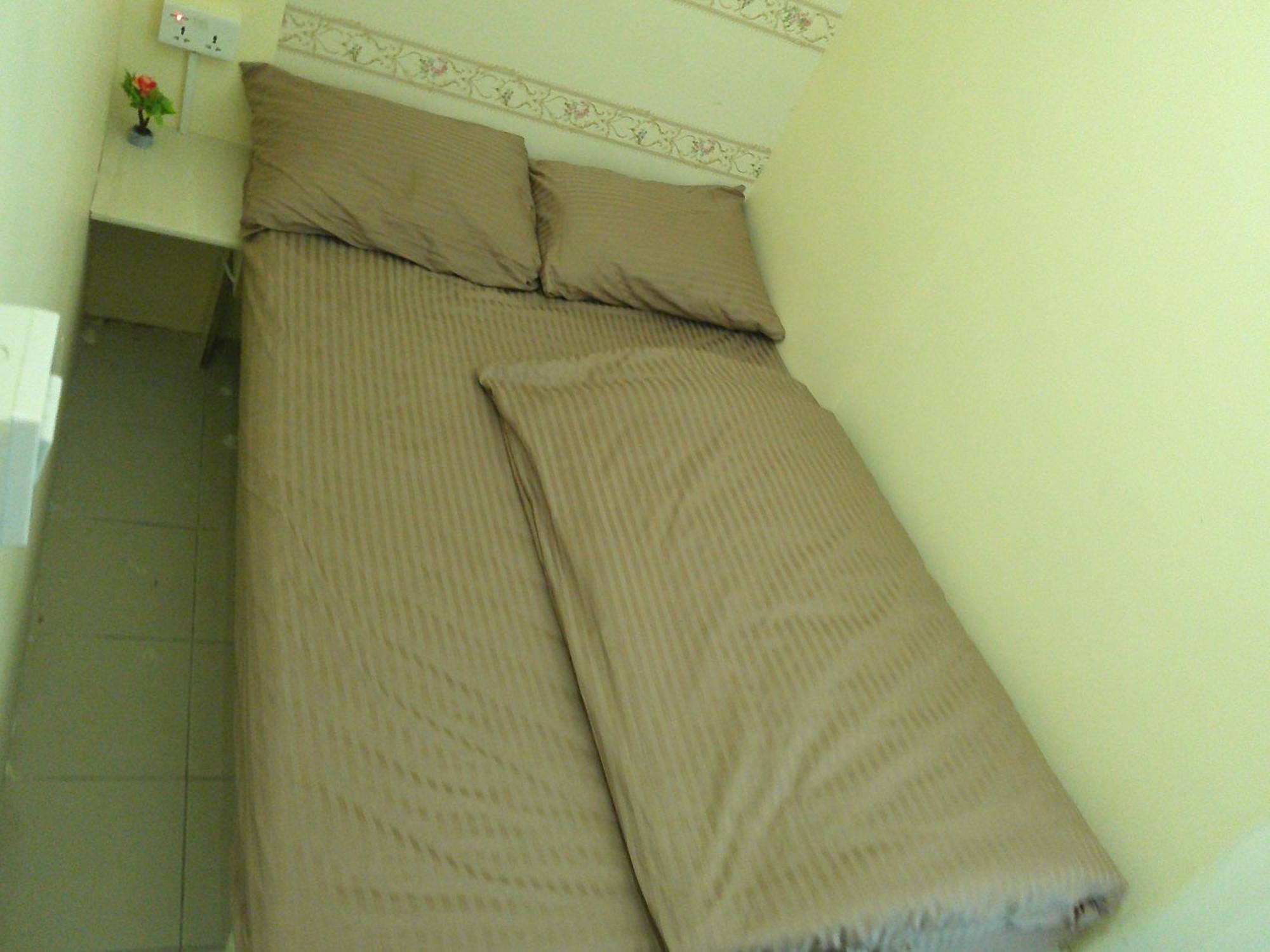 Ruby Star Budget With Shared Washroom Access 321 * Dubai