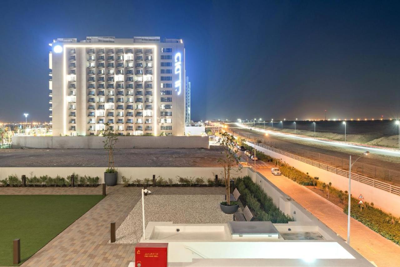 Apartment Phineek Vacation Luxury One Bedroom In Damac Hills 2 Dubai