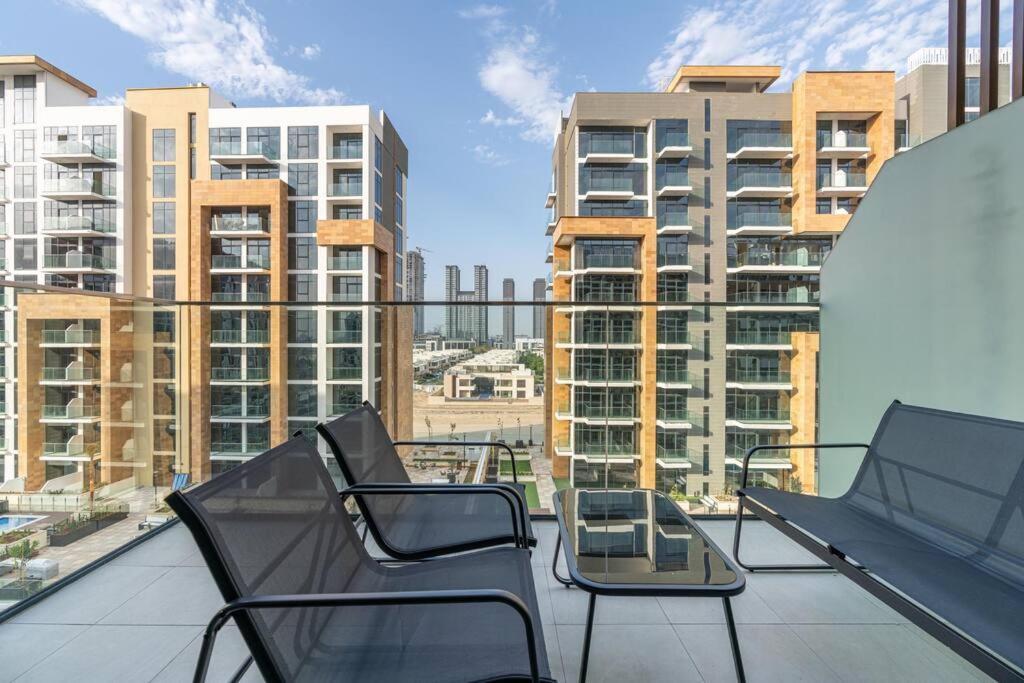 Apartment - 12min From Burj-khalifa - Azizi Riviera 26