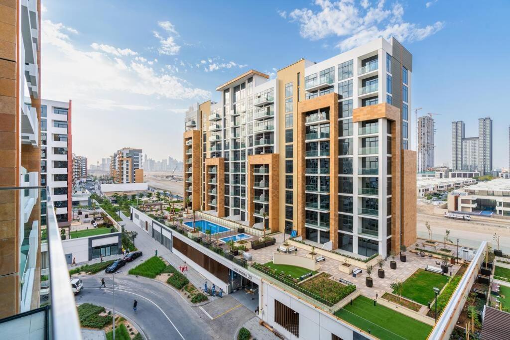 - 12min From Burj-khalifa - Azizi Riviera 26 Dubai