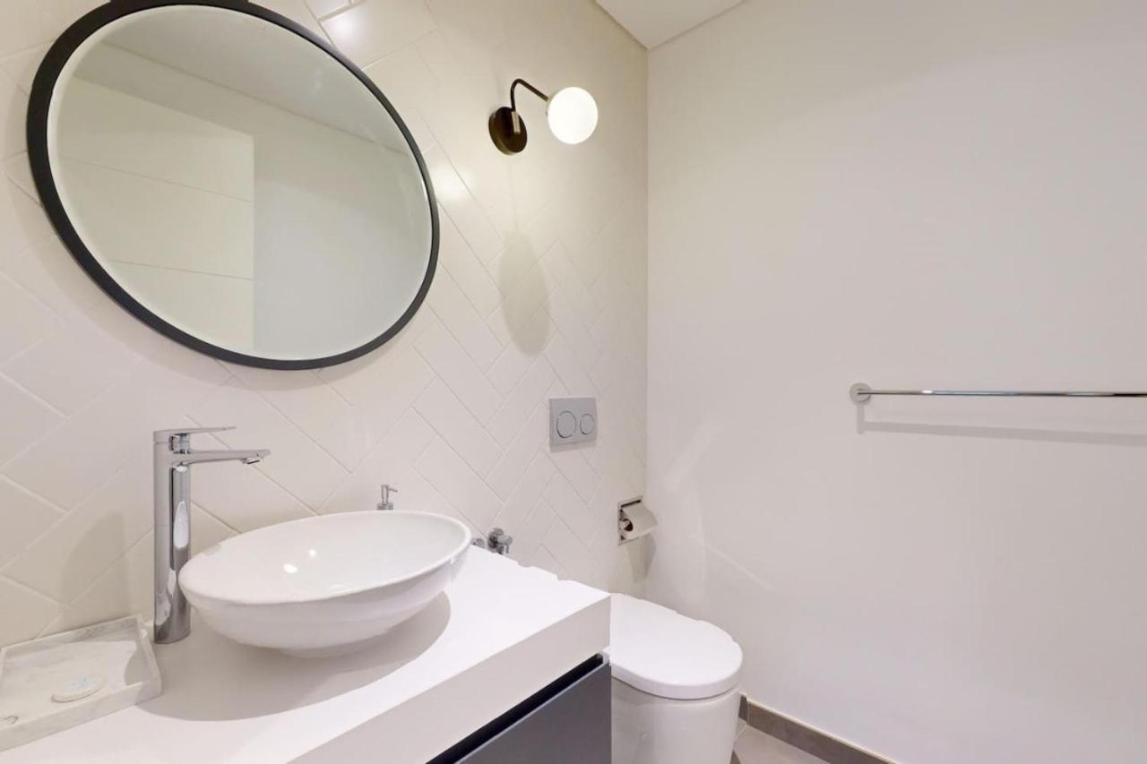 Belgravia Square - Elegant One Bedroom Apartment *