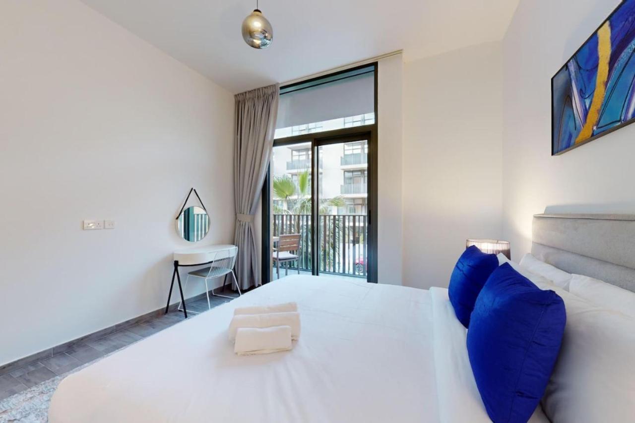 Belgravia Square - Elegant One Bedroom * Dubai