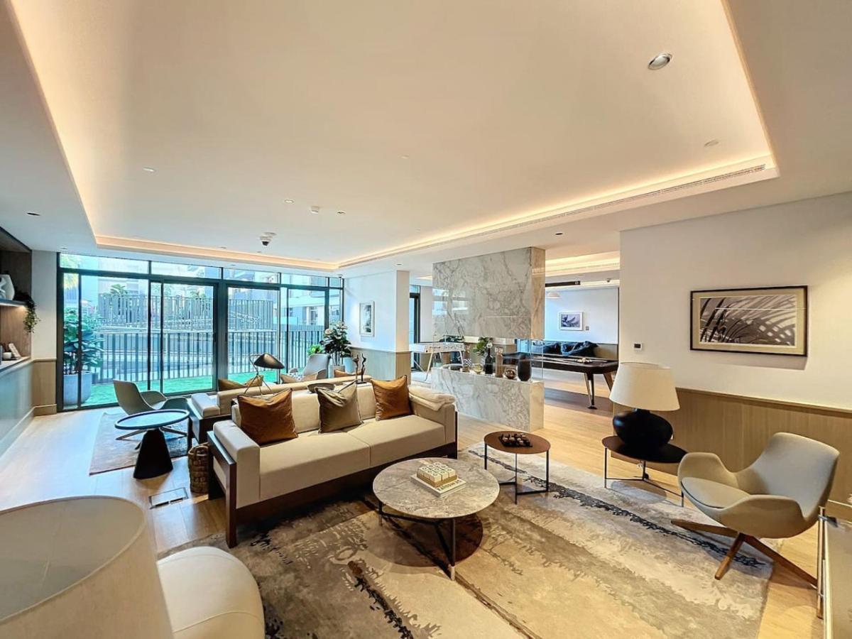 Belgravia Square - Elegant One Bedroom Apartment *