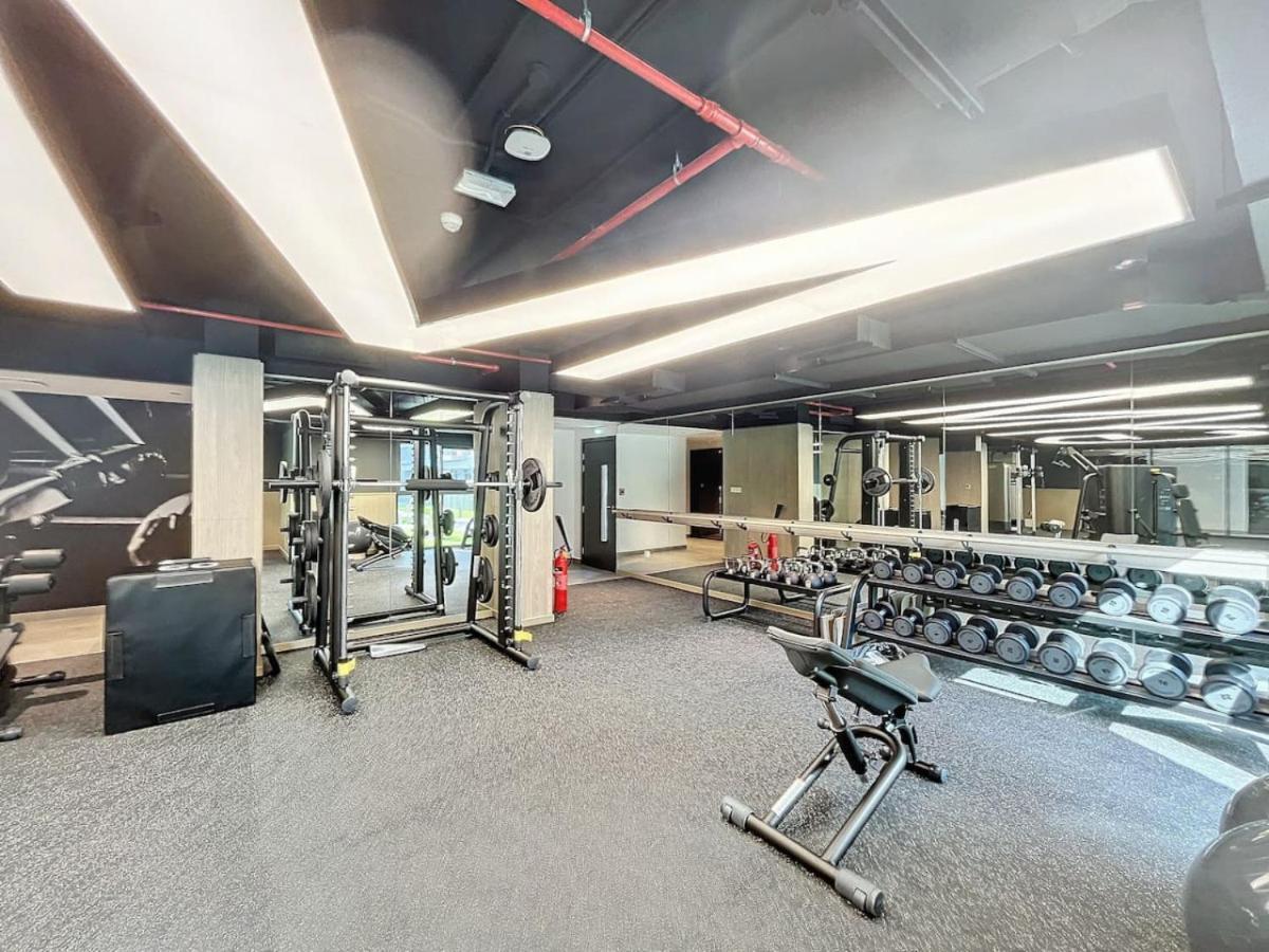 Belgravia Square - Elegant One Bedroom Dubai