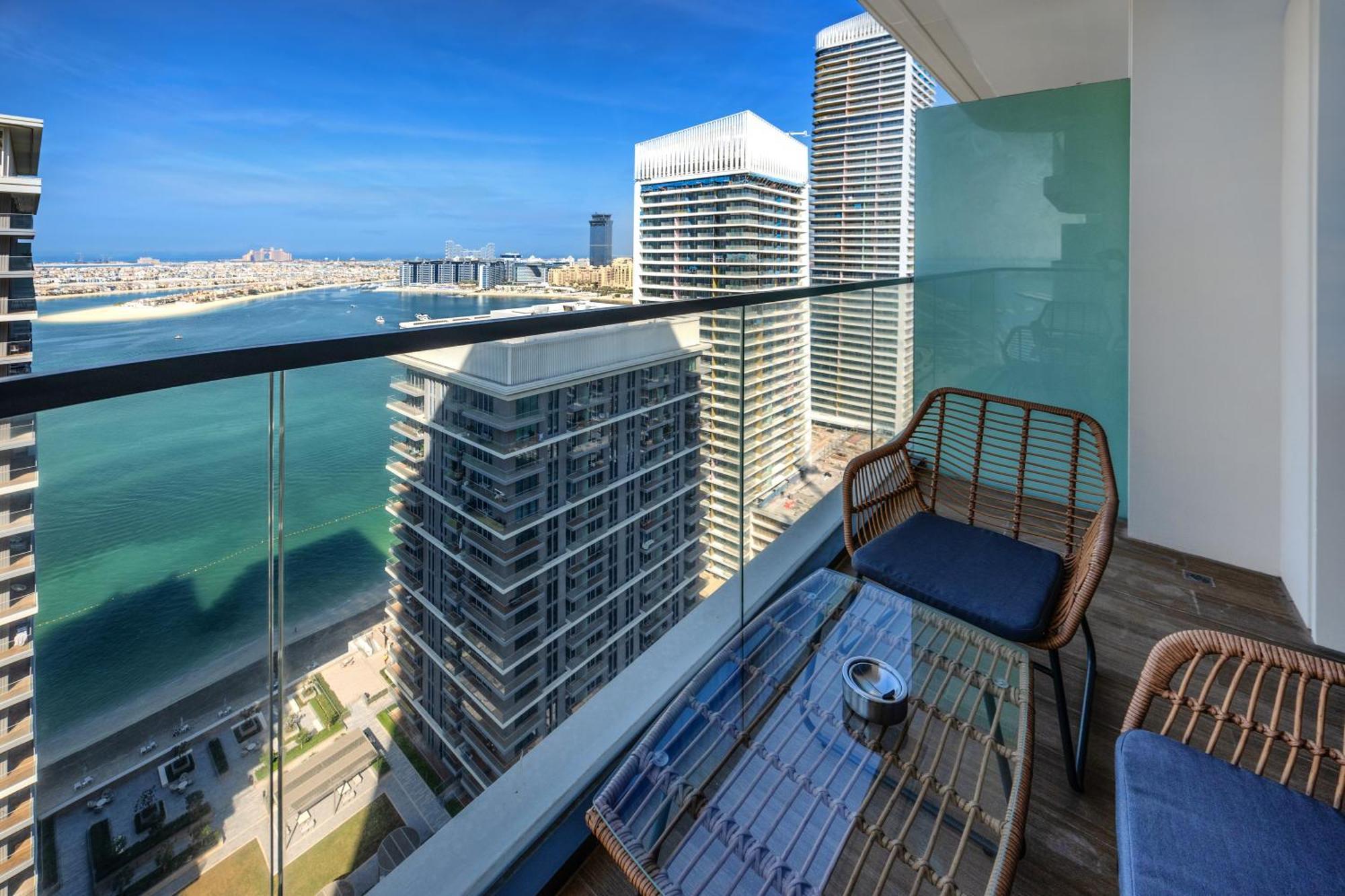Marvelous Sea View With Access Apartment