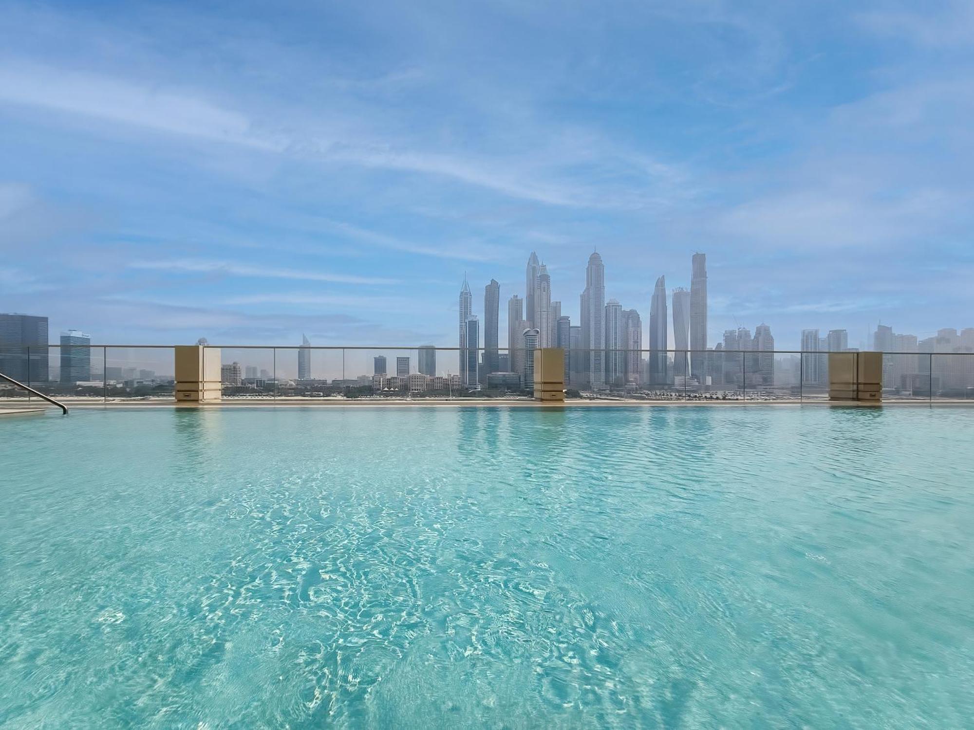 Marvelous Sea View With Access