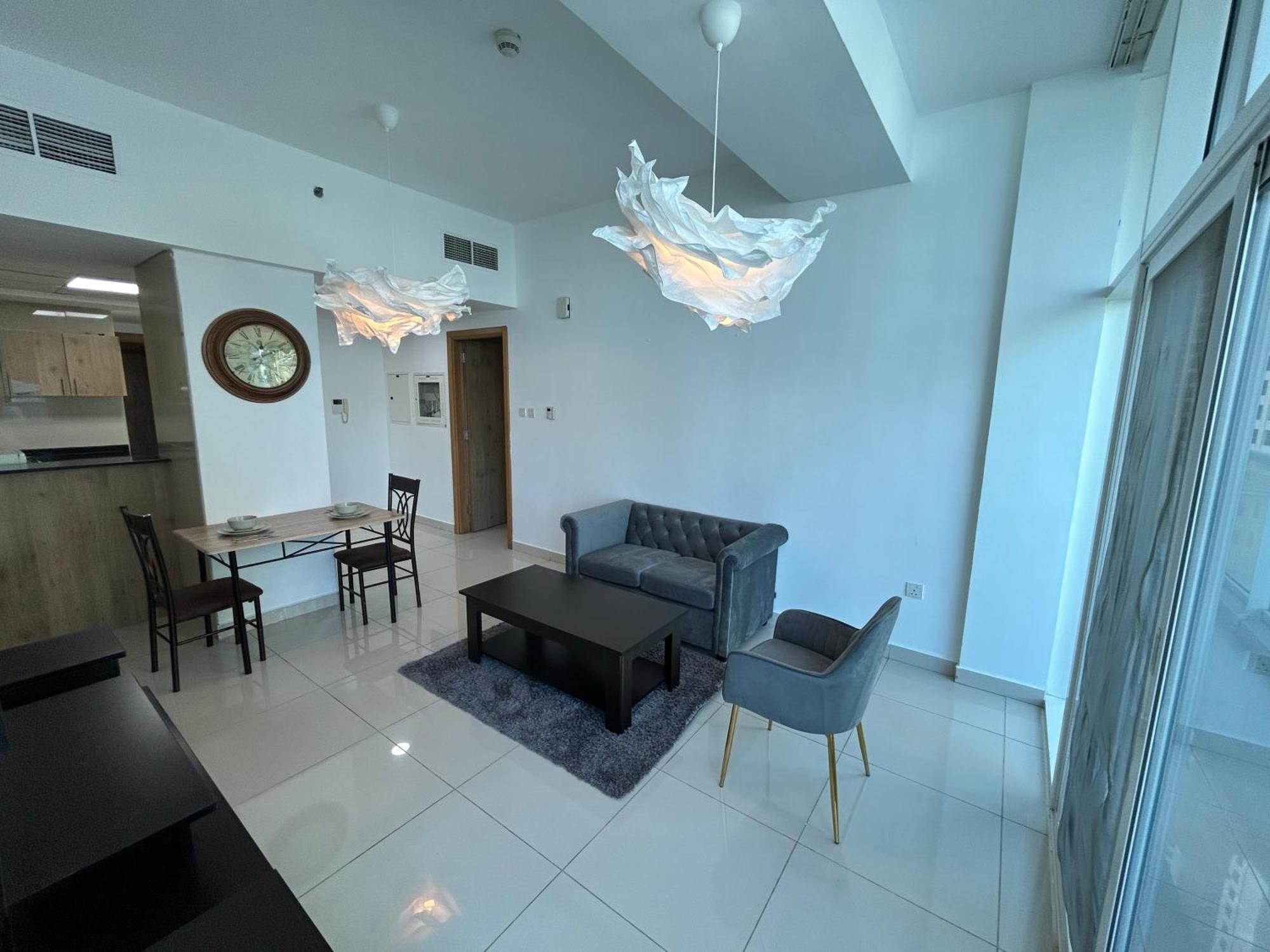 Golden Vacation Homes Continental Tower Marina Apartment *