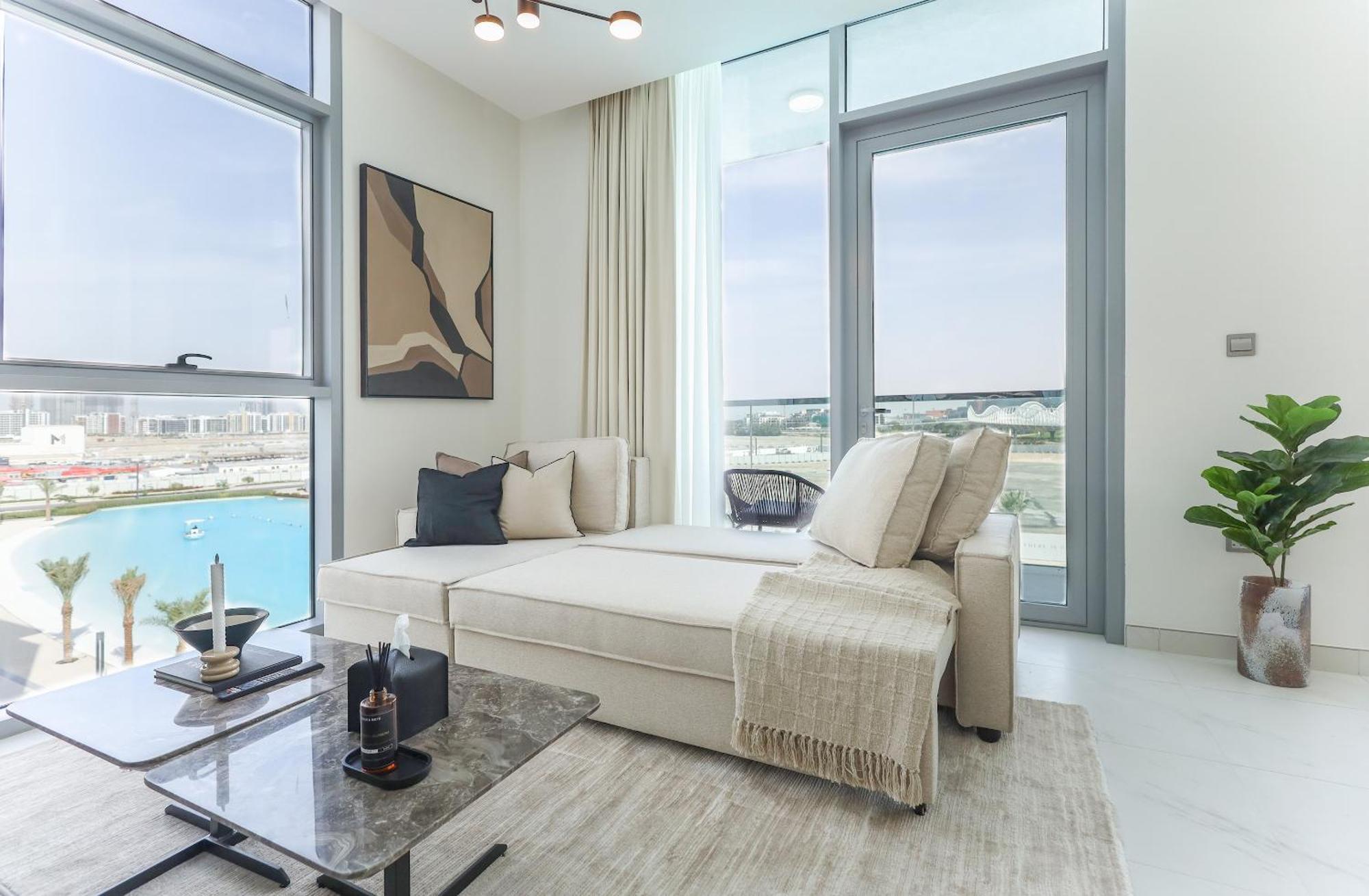 Apartment Elite Lux Homes - Lagoon View 1 Bedroom Luxury Oasis In Mbr