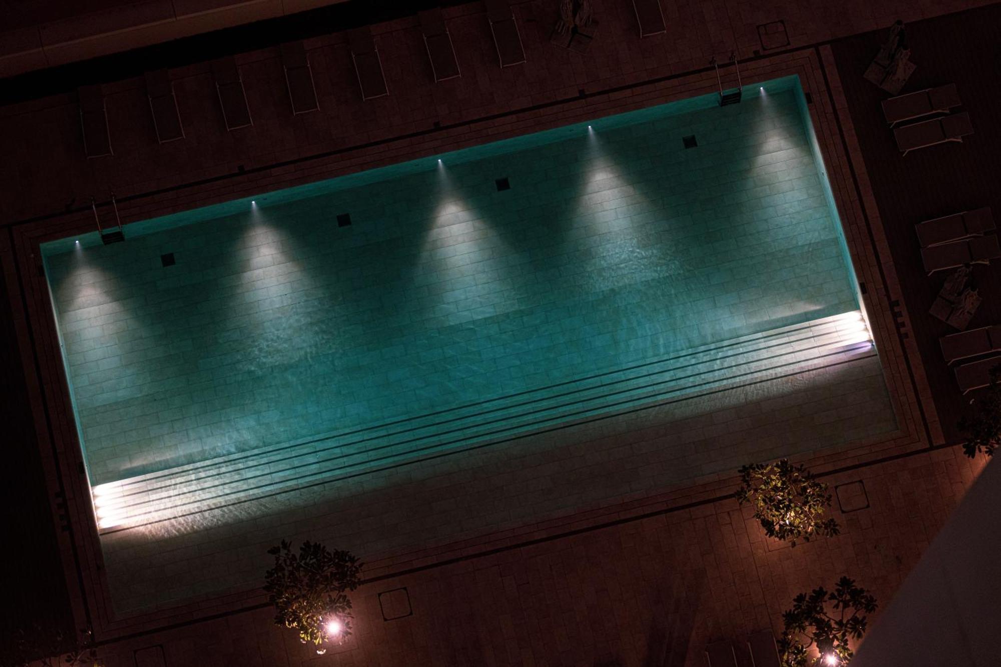 Smartstay At Burj Royale - Full Burj Khalifa View - Brand New Luxury Apartment Dubai