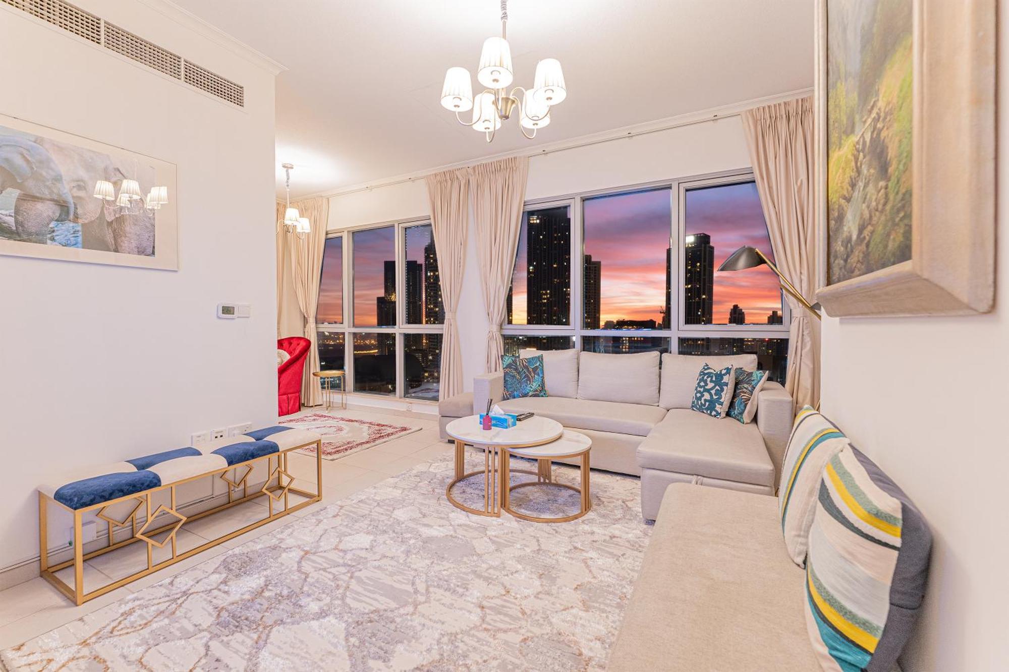 Spectacular Burj & Fountain View - Luxurious 3 Bedrooms & Maids - The Residences Apartment Dubai