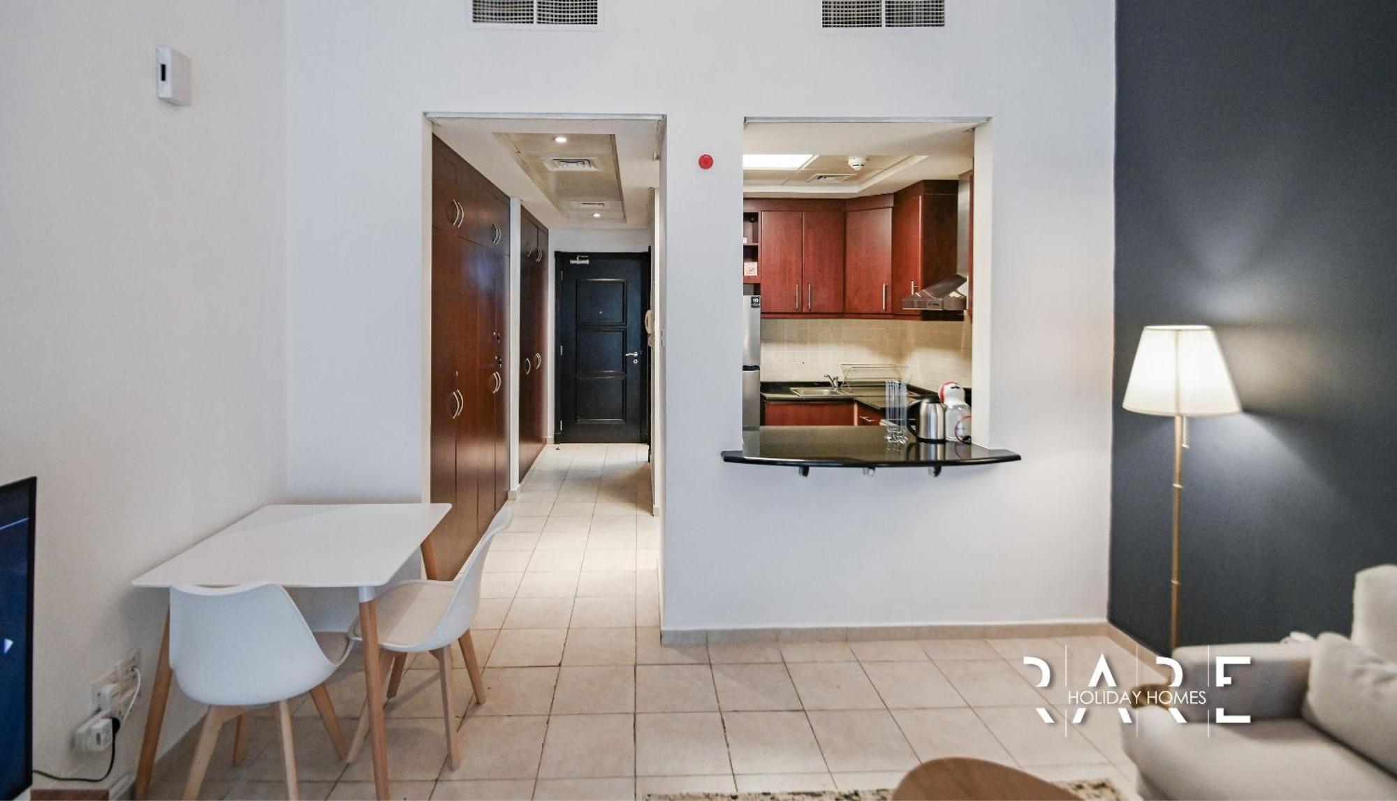 Rare Homes - Close To Marina & Ain - Garden View - Med100 Rg13 - Discovery Gardens Apartment *