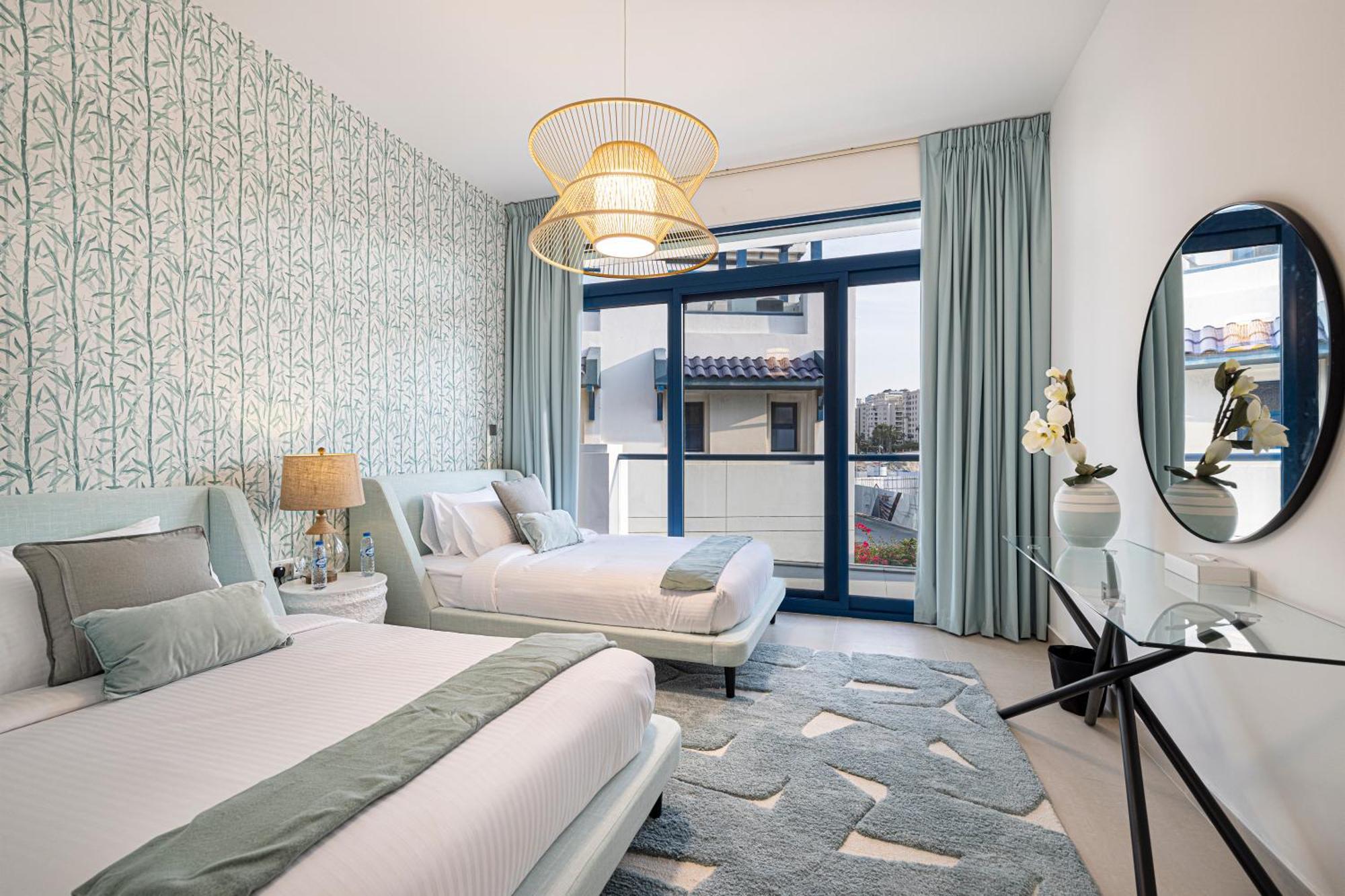 Lux 4 Bedroom Private Access Palm Jumeirah *