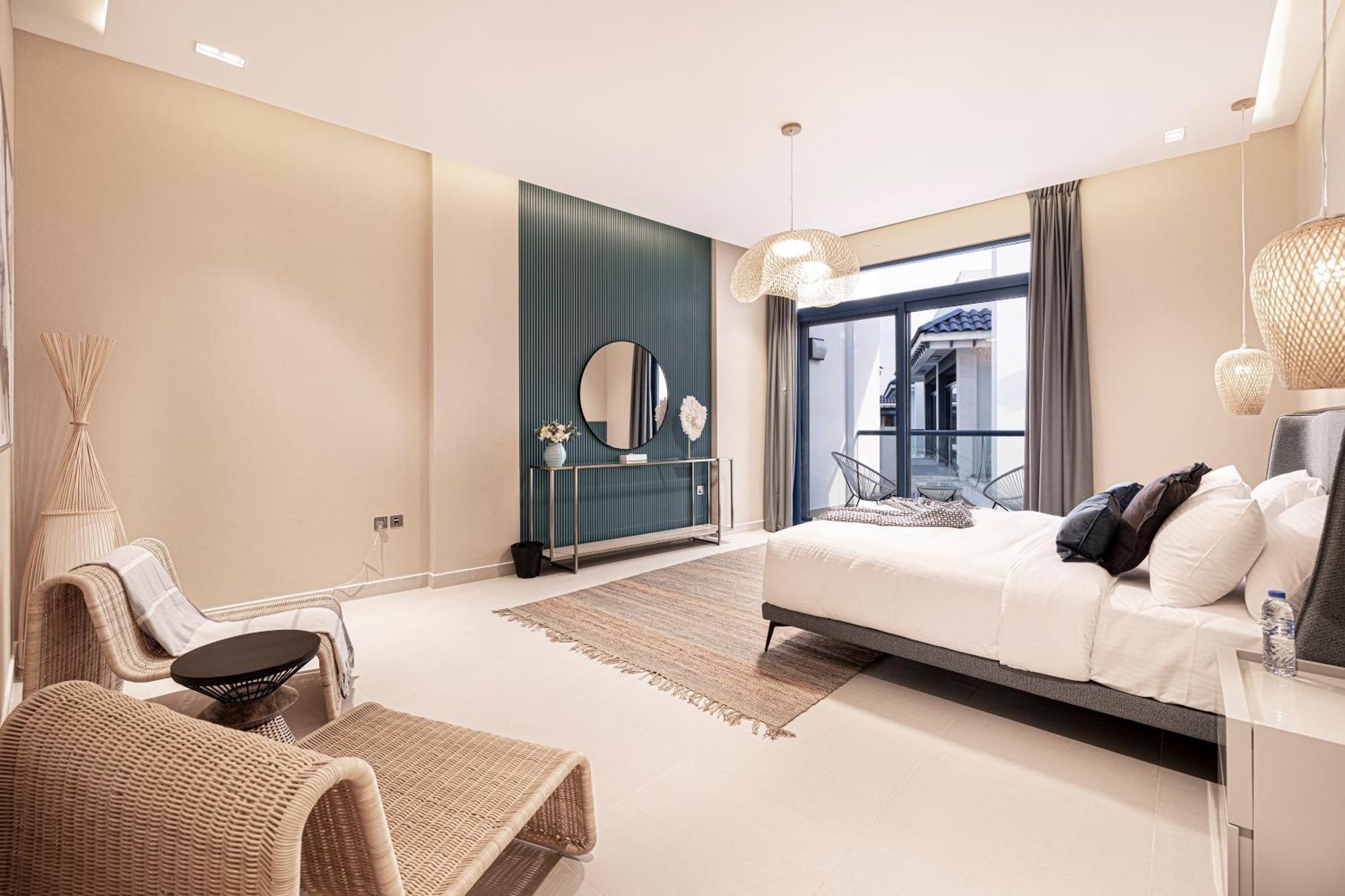 Lux 4 Bedroom Private Access Palm Jumeirah