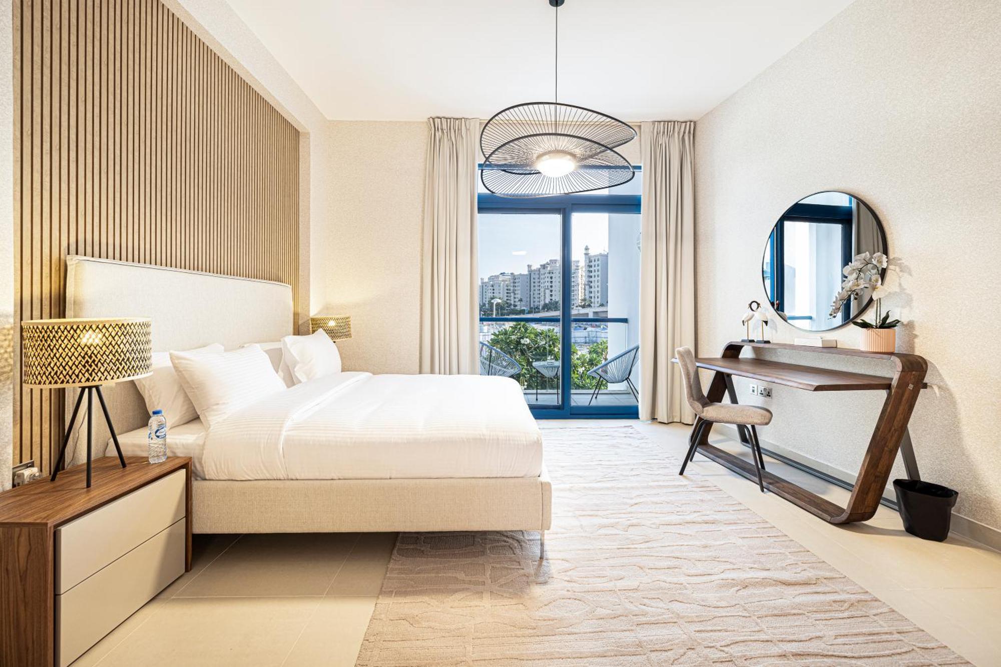 Lux 4 Bedroom Private Access Palm Jumeirah * Dubai