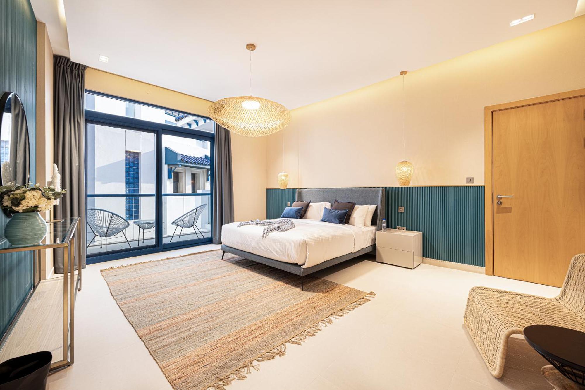Lux 4 Bedroom Private Access Palm Jumeirah Apartment Dubai